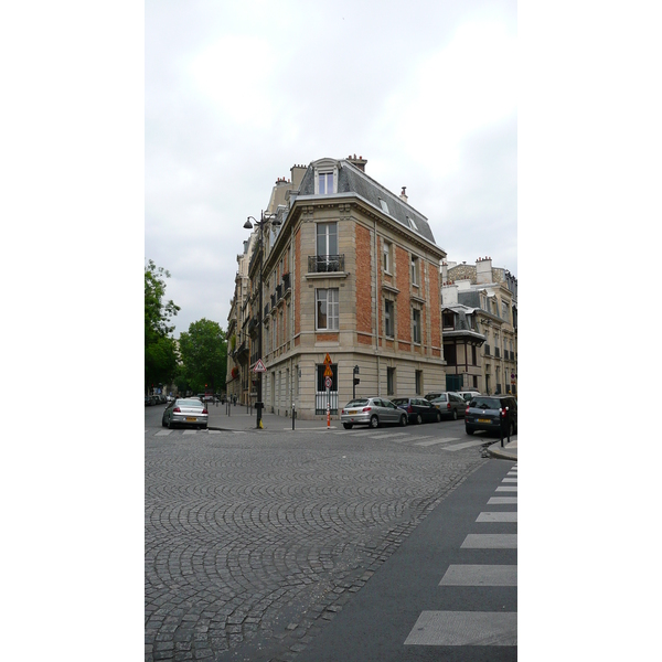 照片 法国(France) 巴黎(Paris) 第十七区(17th Arrondissement) 莱维街(Rue Levis) 2007-05 4