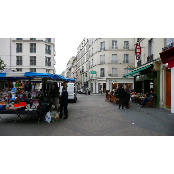 照片 法国(France) 巴黎(Paris) 第十七区(17th Arrondissement) 莱维街(Rue Levis) 2007-05 20