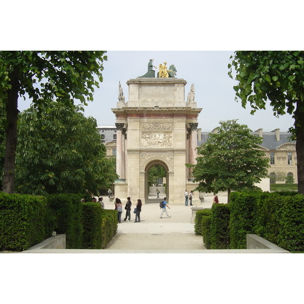 照片 法国(France) 巴黎(Paris) 卢浮宫卡鲁塞尔花园(Louvre Carrousel Garden) 2007-05 29