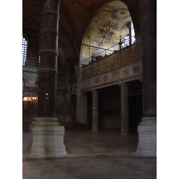 照片 土耳其(Turkey) 伊斯坦布尔(Istanbul) 圣索菲亚大教堂(Ayasofya) 2004-12 22