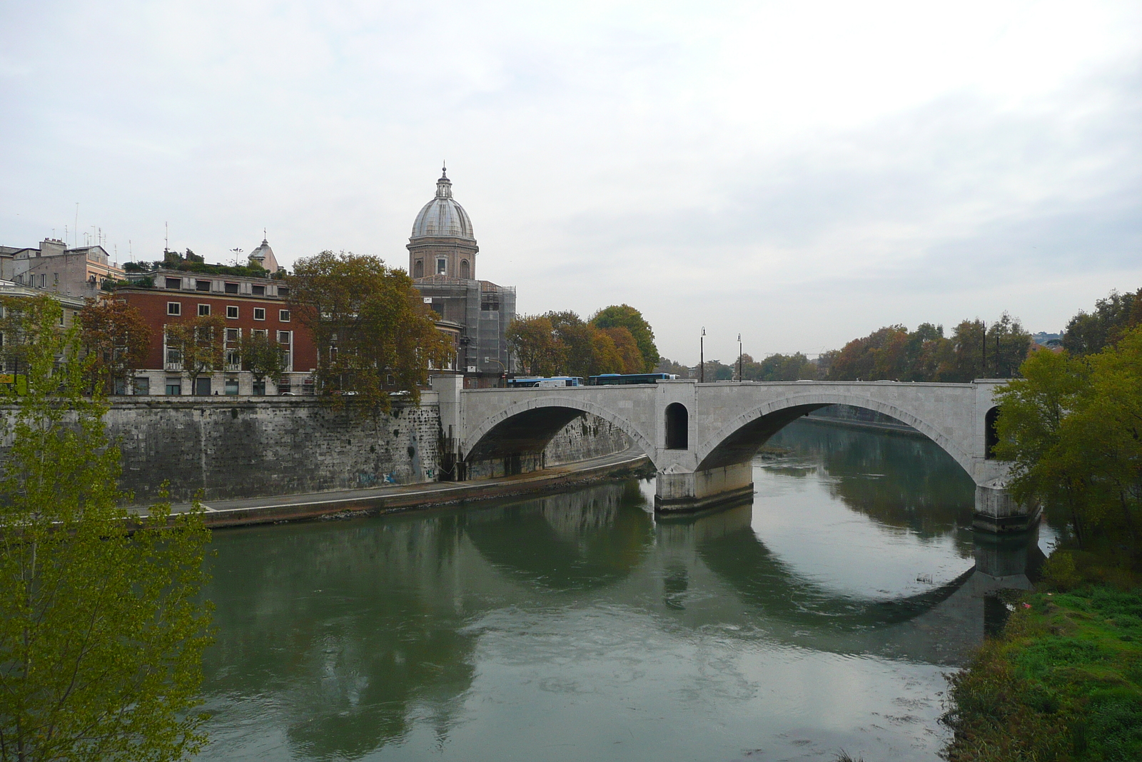 照片 意大利(Italy) 罗马(Rome) 萨西亚台伯河滨路(Lungotevere in Sassia) 2007-11 2