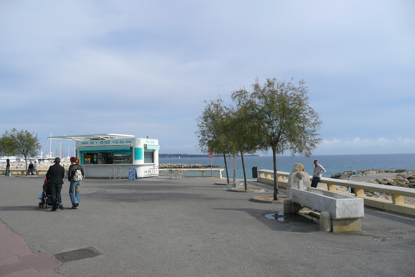 照片 法国(France) 戛纳(Cannes) 南部海滩(Plage du midi) 2008-03 23