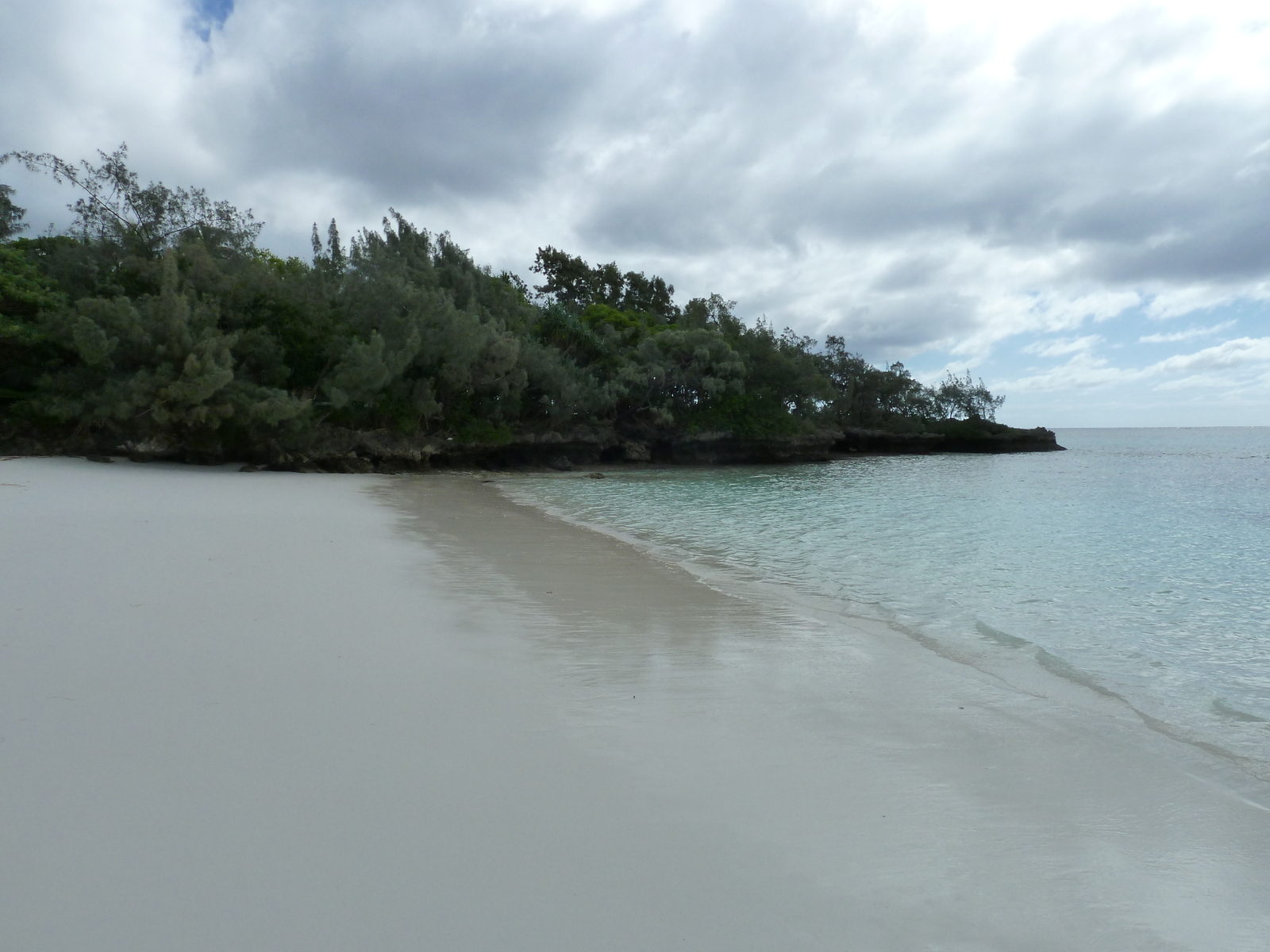 照片 新喀里多尼亚(New Caledonia) 利富岛(Lifou) 卢恩戈尼海滩(Luengoni Beach) 2010-05 18