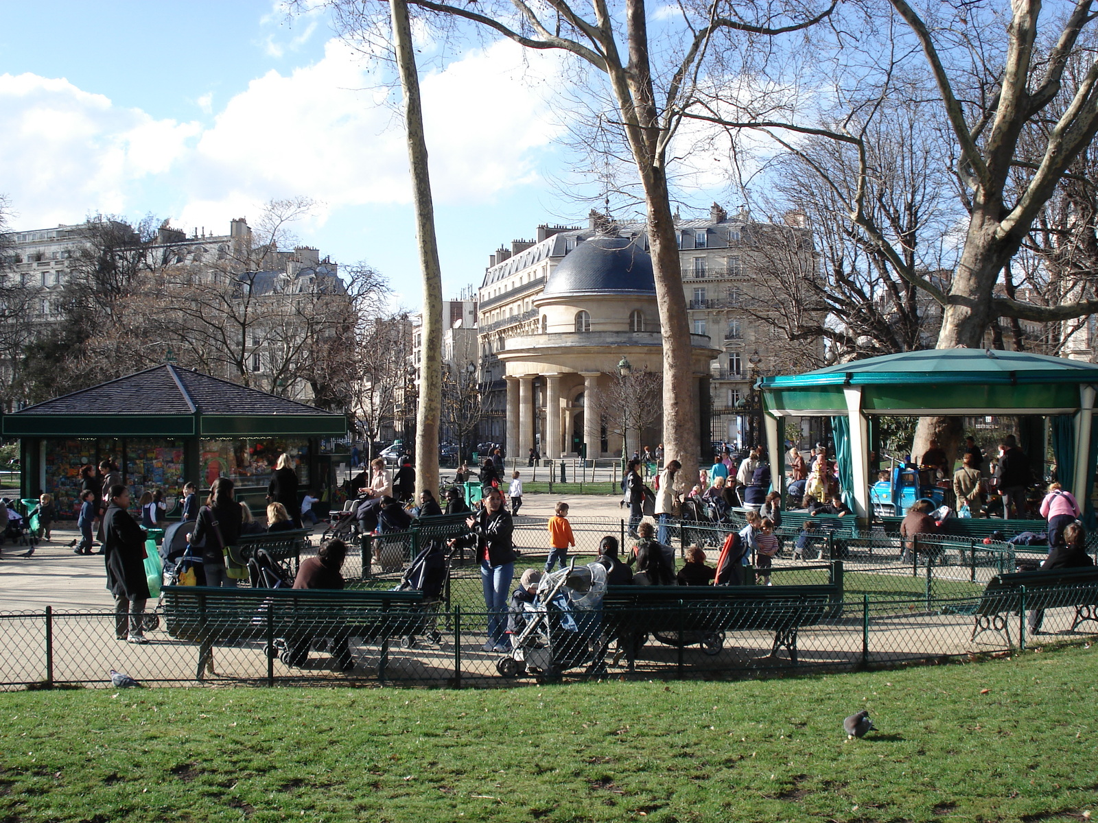 照片 法国(France) 巴黎(Paris) 蒙索公园(Monceau Garden) 2006-03 31