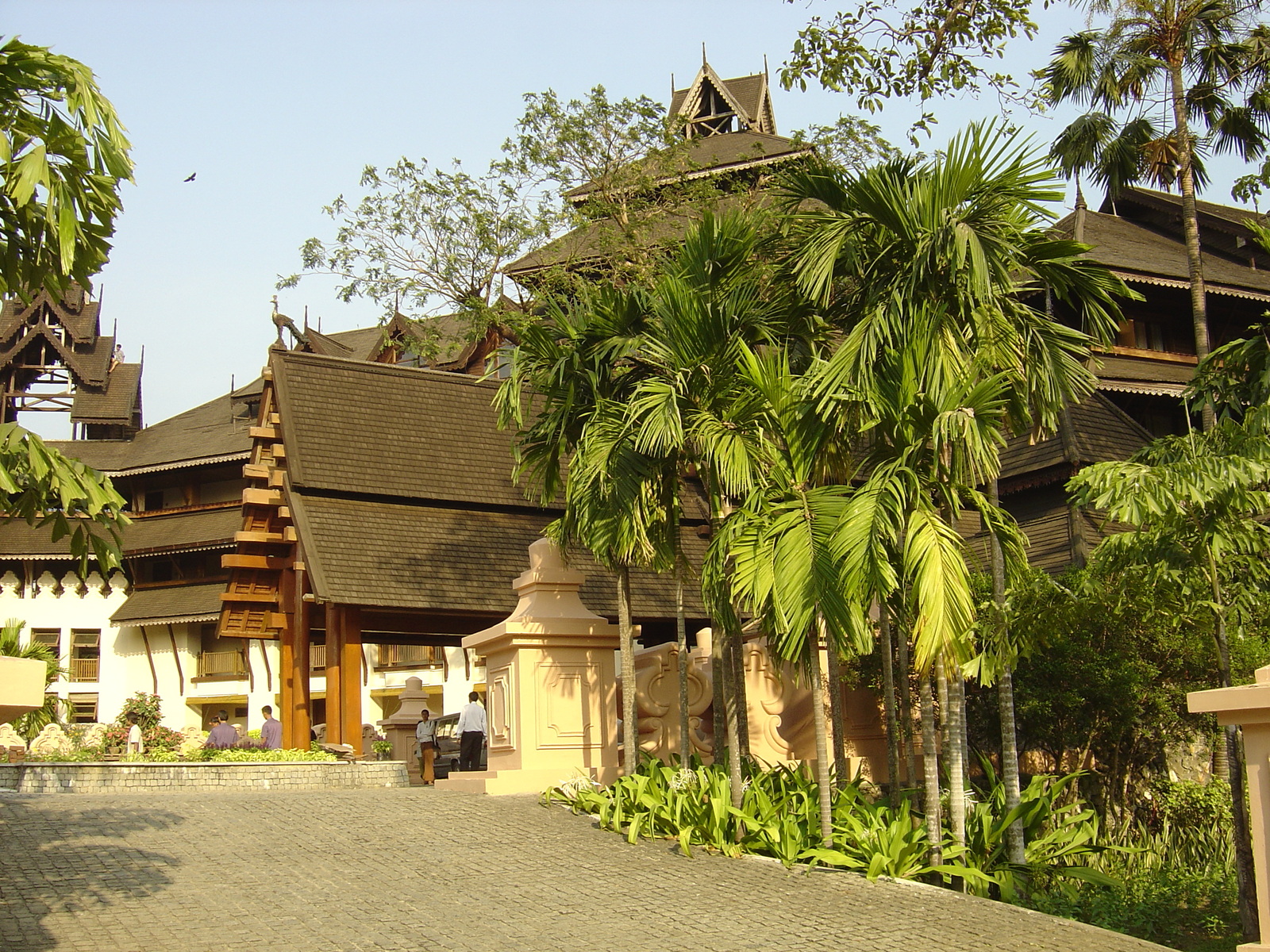 照片 缅甸(Myanmar) 仰光(Yangon) 甘达基宫殿酒店(Kandawgyi Palace Hotel) 2005-01 4