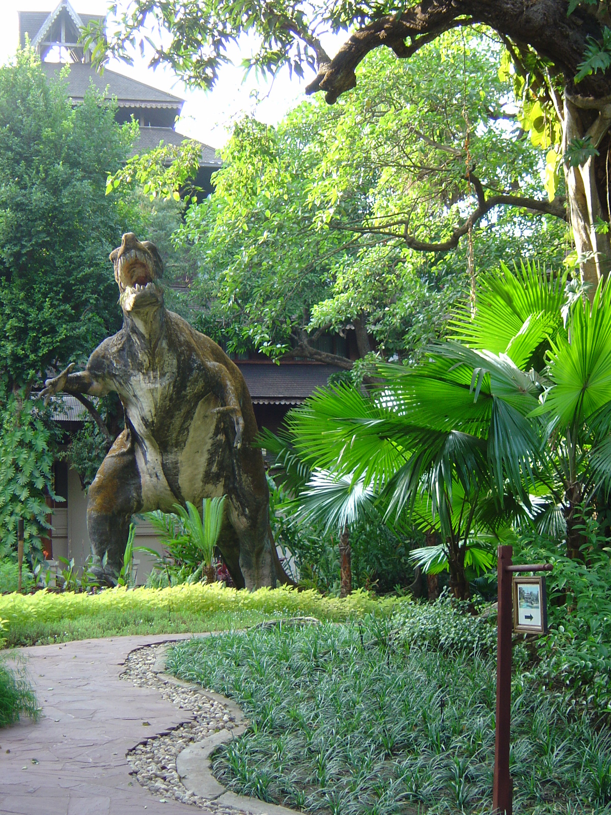 照片 缅甸(Myanmar) 仰光(Yangon) 甘达基宫殿酒店(Kandawgyi Palace Hotel) 2005-01 34