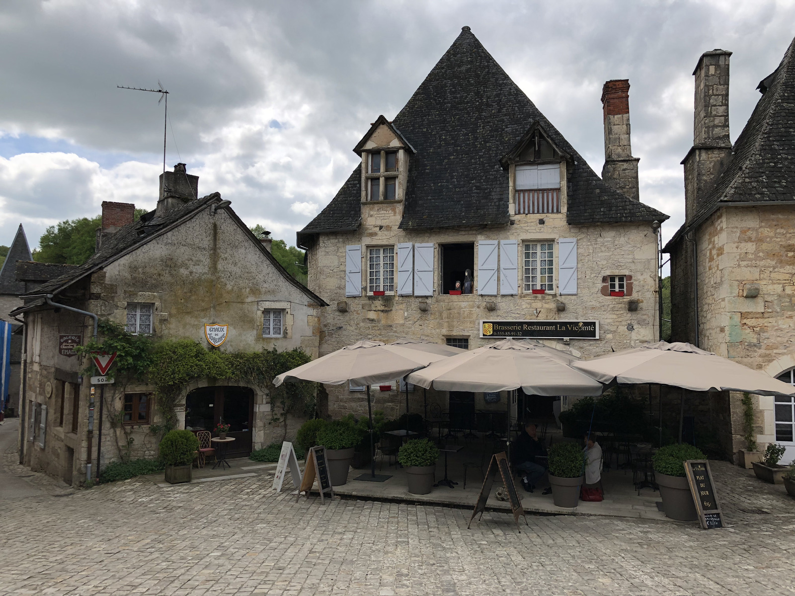 照片 法国(France) 蒂雷讷(Turenne) 2018-04 147