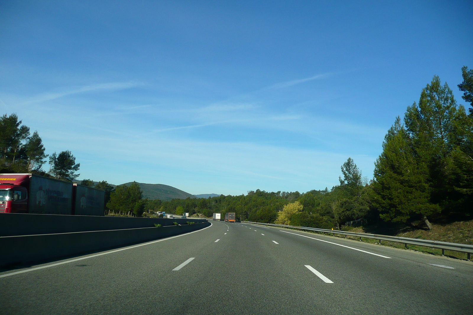 照片 法国(France) 蔚蓝海岸(French Riviera) 勒吕克至艾克斯公路(Le Luc to Aix Road) 2008-04 26