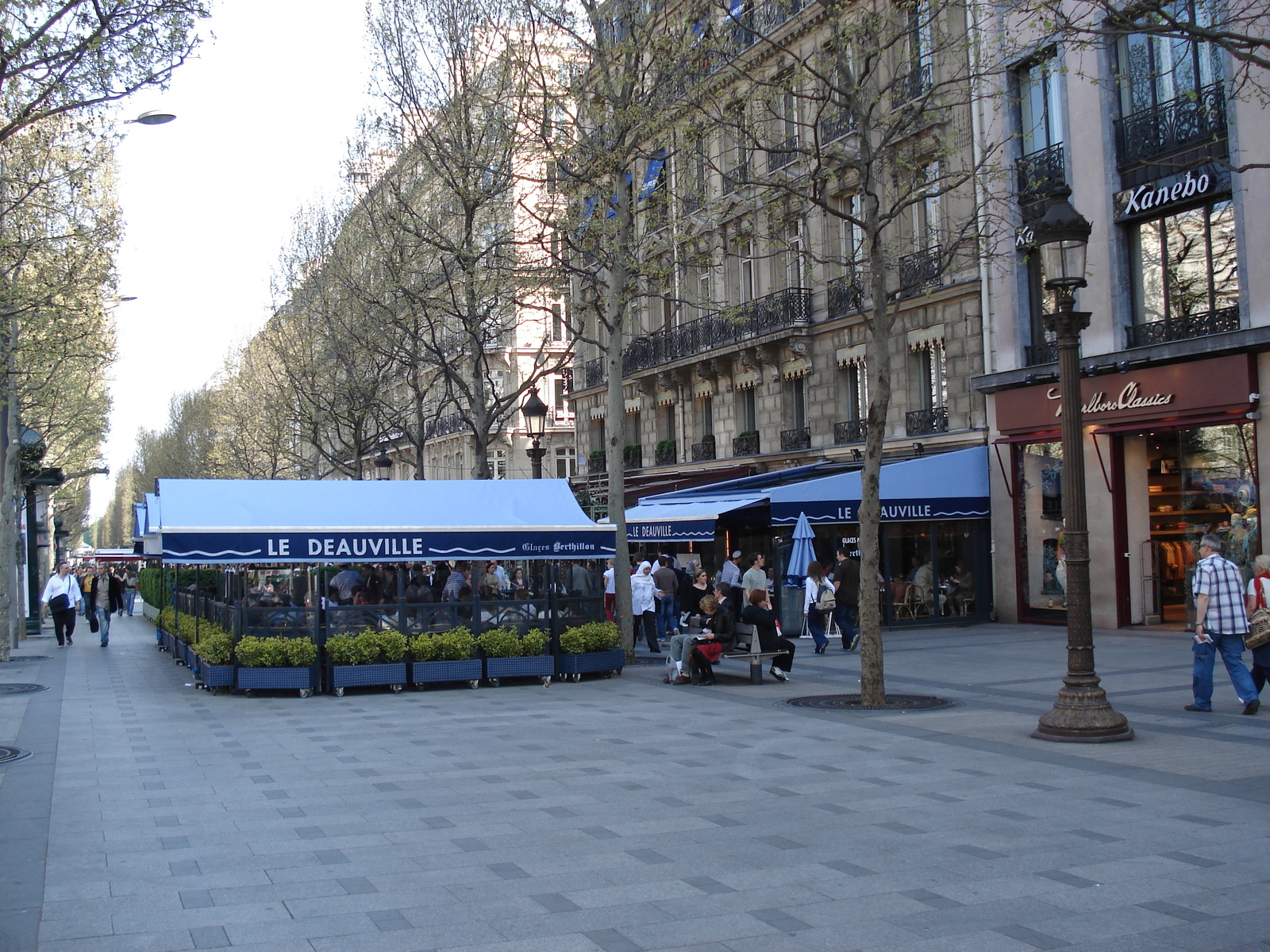 照片 法国(France) 巴黎(Paris) 香榭丽舍大街(Champs Elysees) 2006-04 5