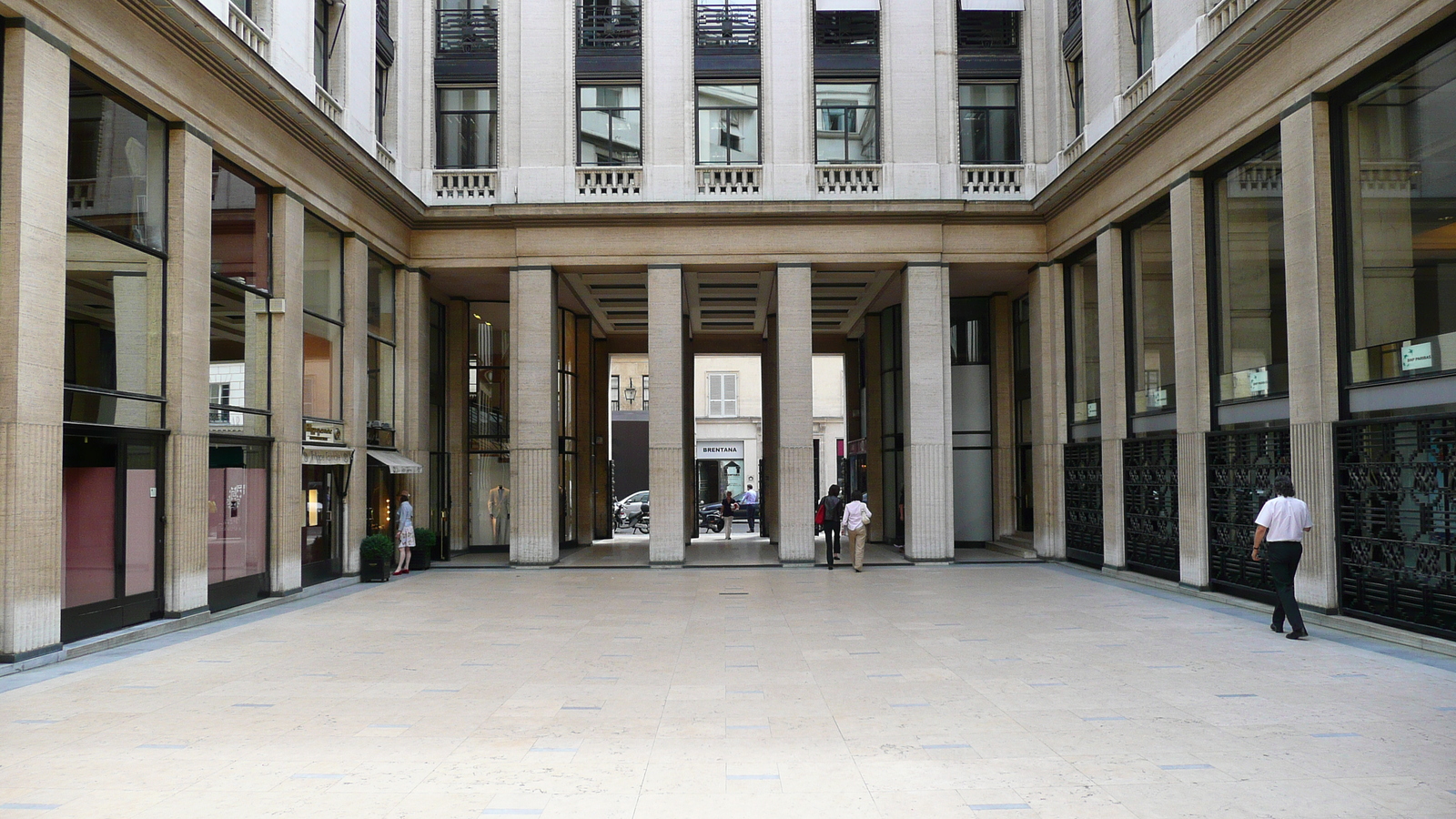 照片 法国(France) 巴黎(Paris) 旺多姆广场(Place Vendome) 2007-07 50