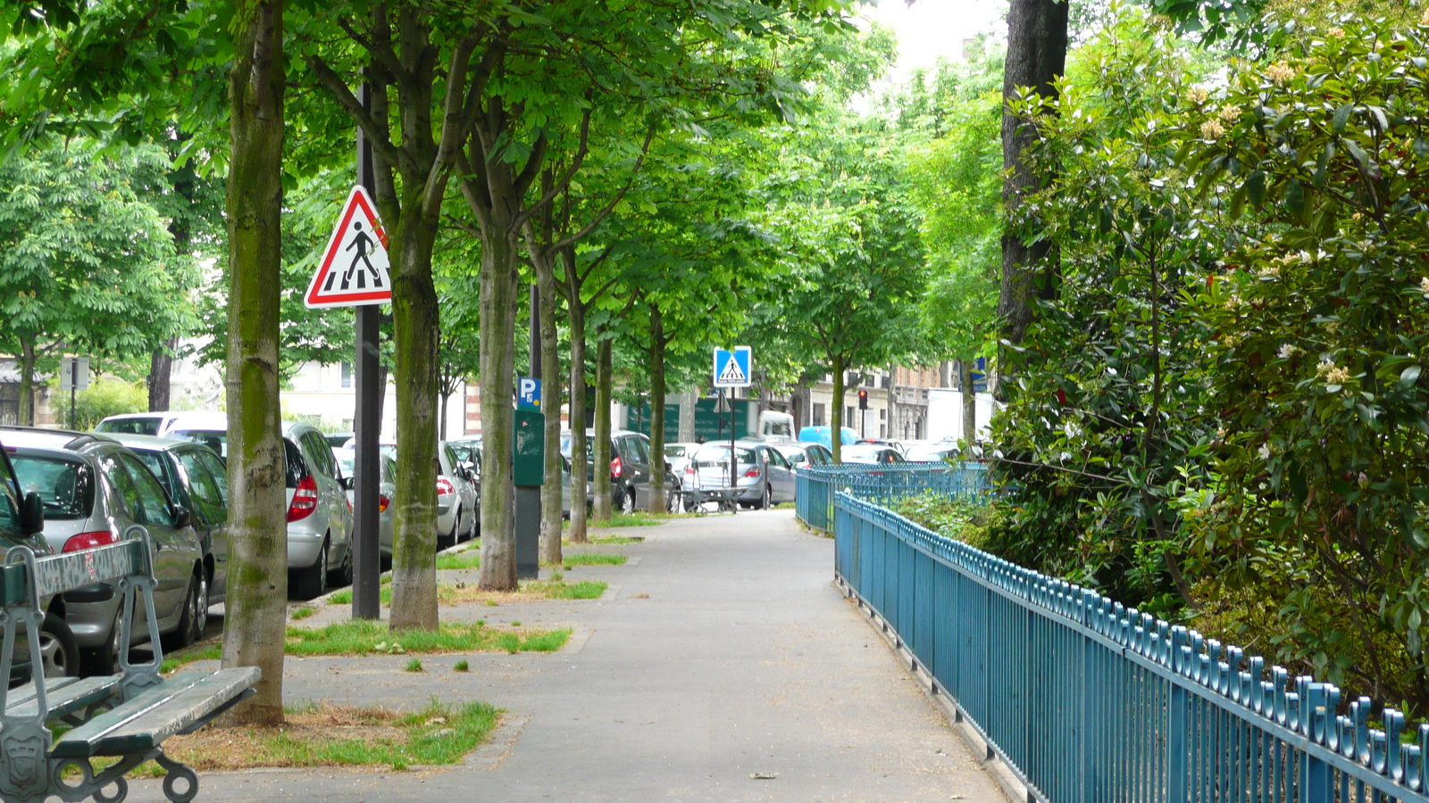 照片 法国(France) 巴黎(Paris) 第十七区(17th Arrondissement) 马勒泽布广场(Place Malesherbes) 2007-05 17
