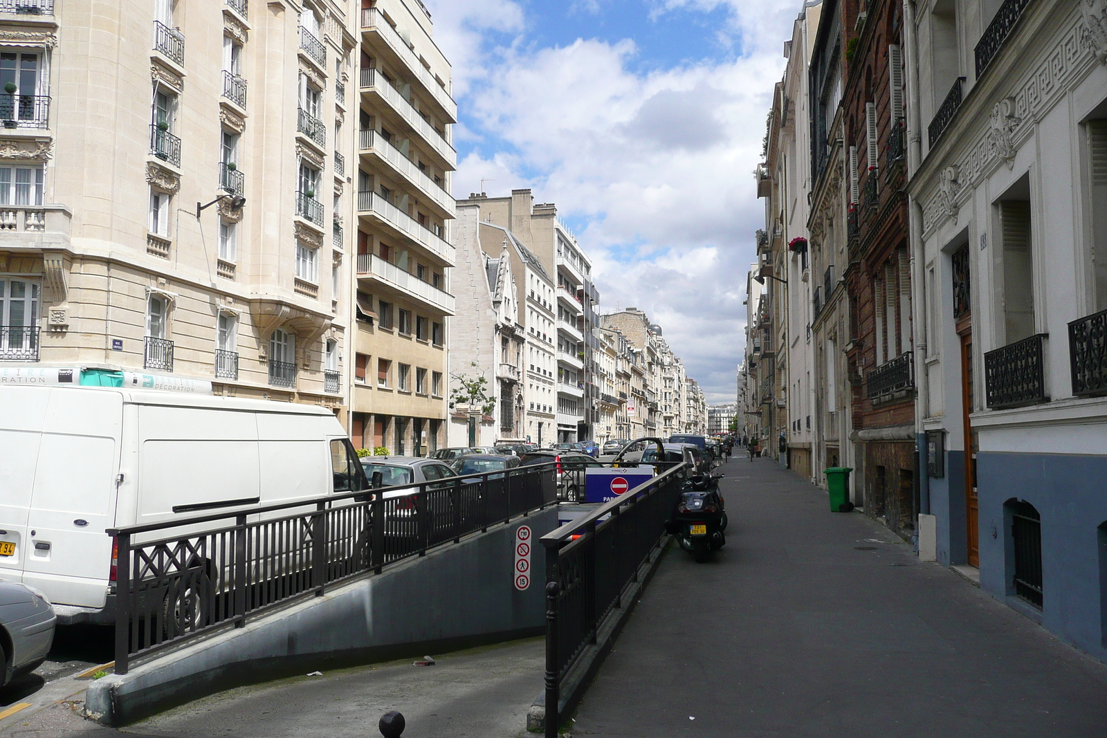 照片 法国(France) 巴黎(Paris) 安培街(Rue Ampere) 2007-06 44