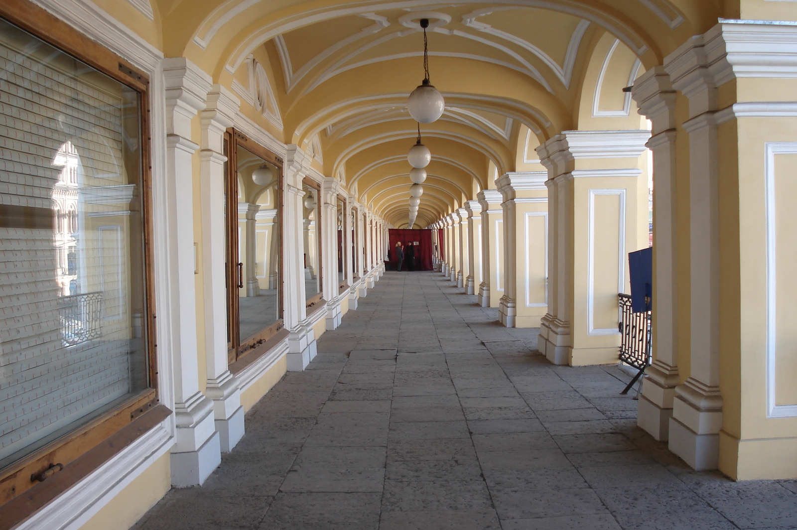 照片 俄罗斯(Russia) 圣彼得堡(St Petersburg) 涅瓦百货商店(Nevsky Departement Store) 2006-03 11