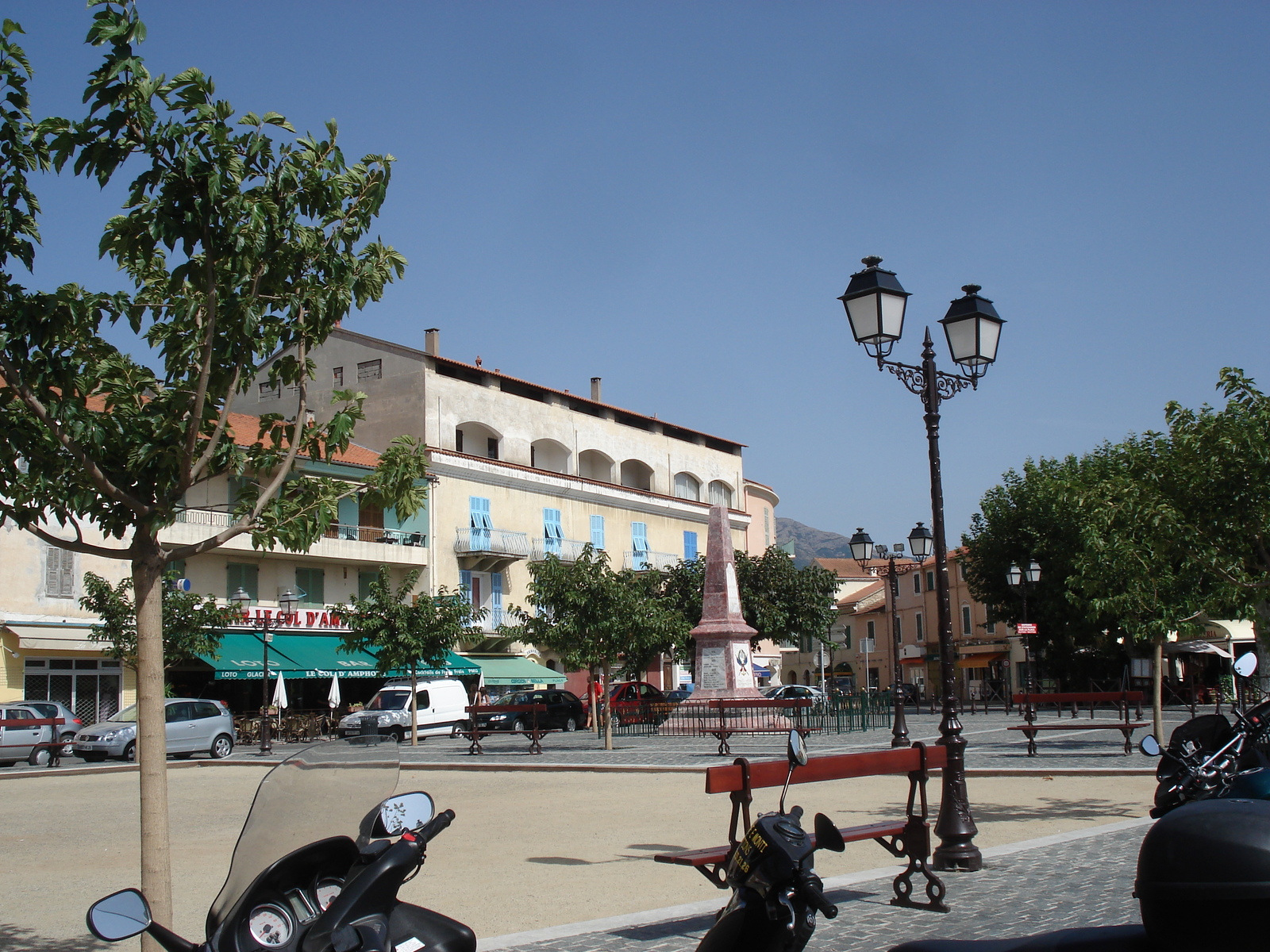照片 法国(France) 科西嘉岛(Corsica) 圣弗洛朗(Saint Florent) 2006-09 10