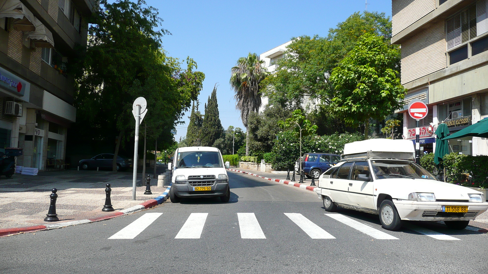 照片 以色列(Israel) 特拉维夫(Tel Aviv) 国家广场(Kikar Hamedina) 2007-06 22