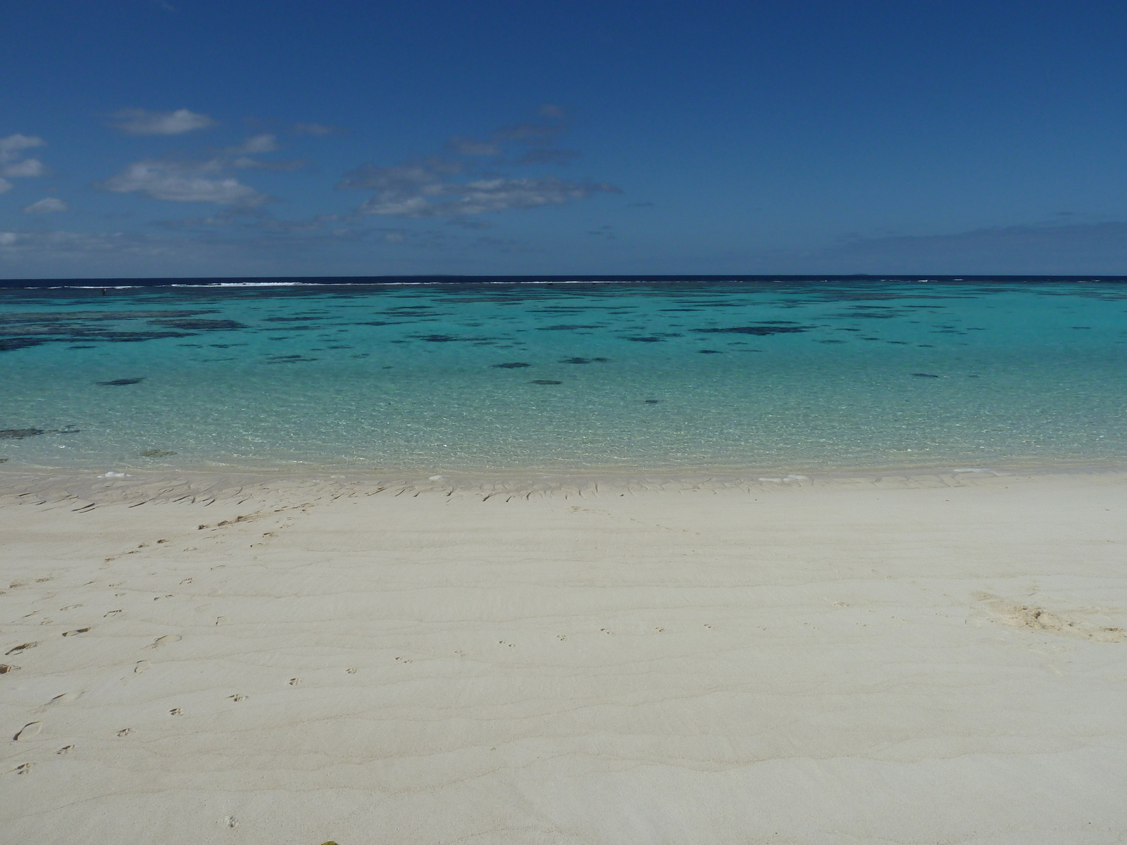 照片 新喀里多尼亚(New Caledonia) 利富岛(Lifou) 穆(Mu) 2010-05 34