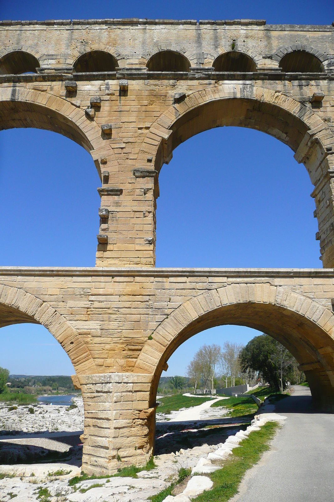 照片 法国(France) 加尔桥(Pont du Gard) 2008-04 55