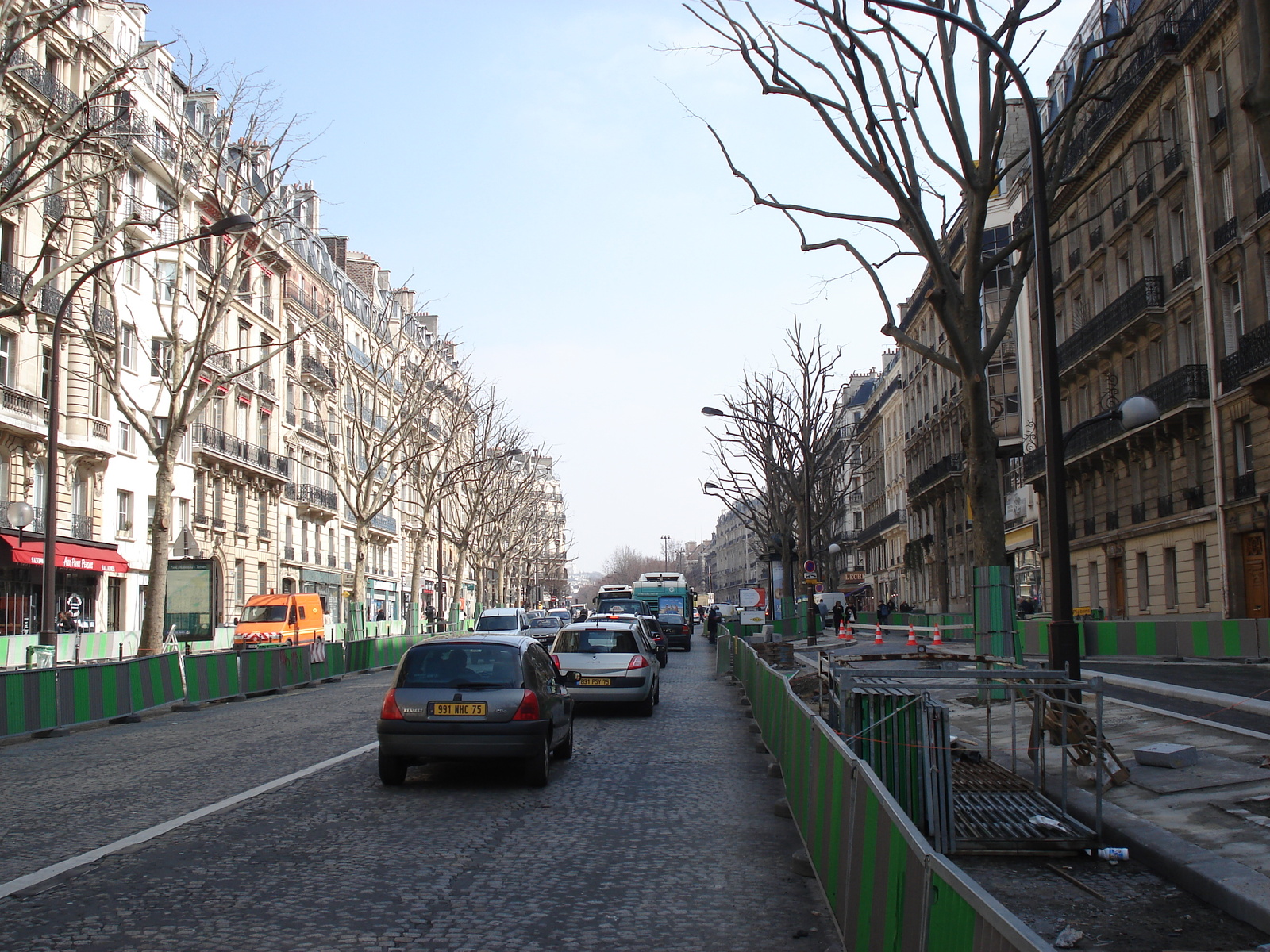 照片 法国(France) 巴黎(Paris) 第十七区(17th Arrondissement) 库尔塞勒大道(Boulevard de Courcelles) 2006-03 13