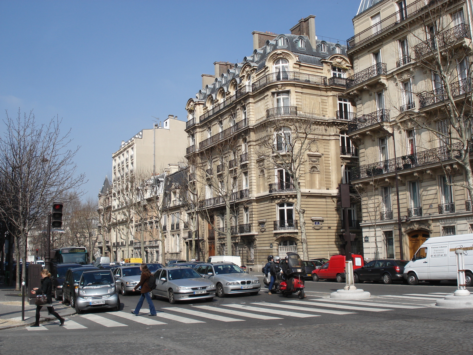 照片 法国(France) 巴黎(Paris) 第十七区(17th Arrondissement) 库尔塞勒大道(Boulevard de Courcelles) 2006-03 7