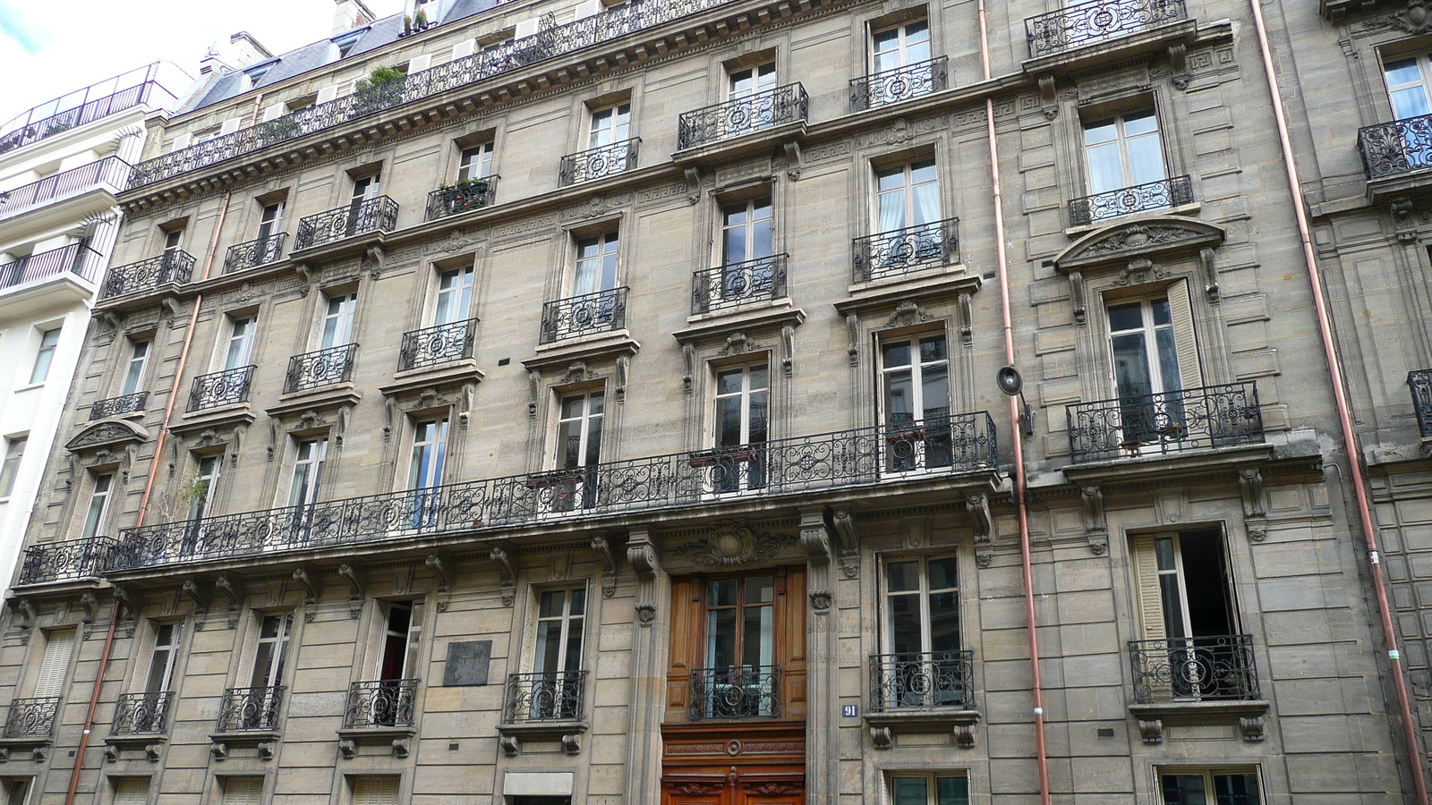 照片 法国(France) 巴黎(Paris) 第十七区(17th Arrondissement) 茹弗鲁瓦·达邦街(Rue Jouffroy d'Abbans) 2007-05 39