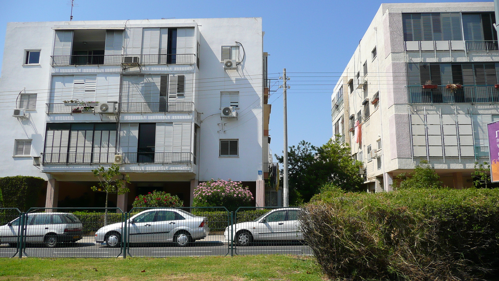 照片 以色列(Israel) 特拉维夫(Tel Aviv) 亚博廷斯基街(Jabotinsky Street) 2007-06 19