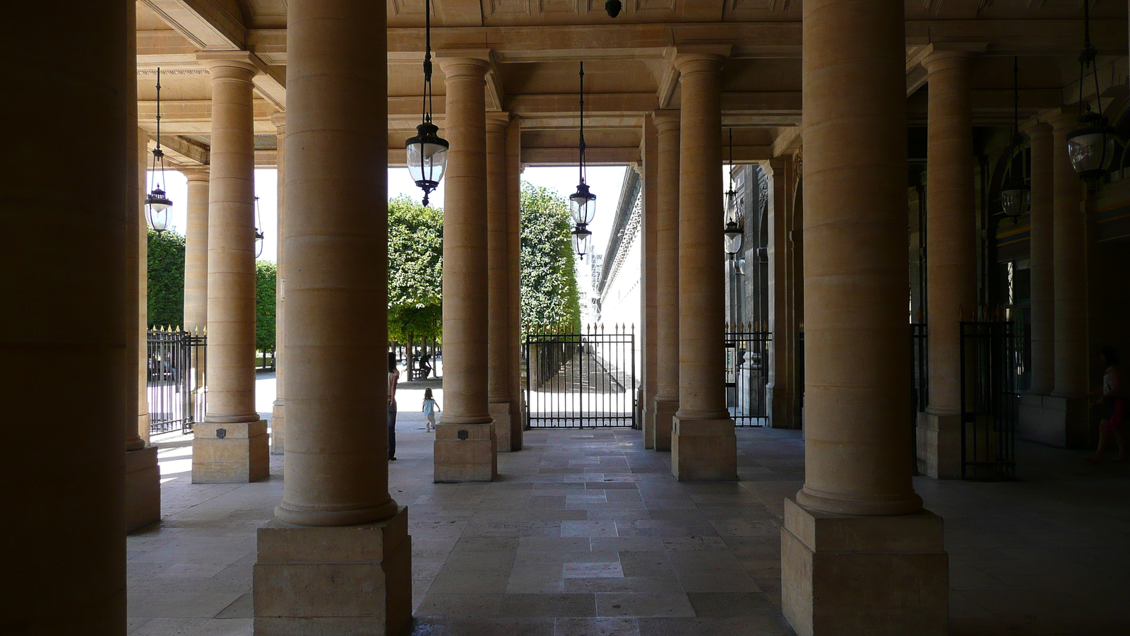 照片 法国(France) 巴黎(Paris) 皇家宫殿(Palais Royal) 2007-08 46