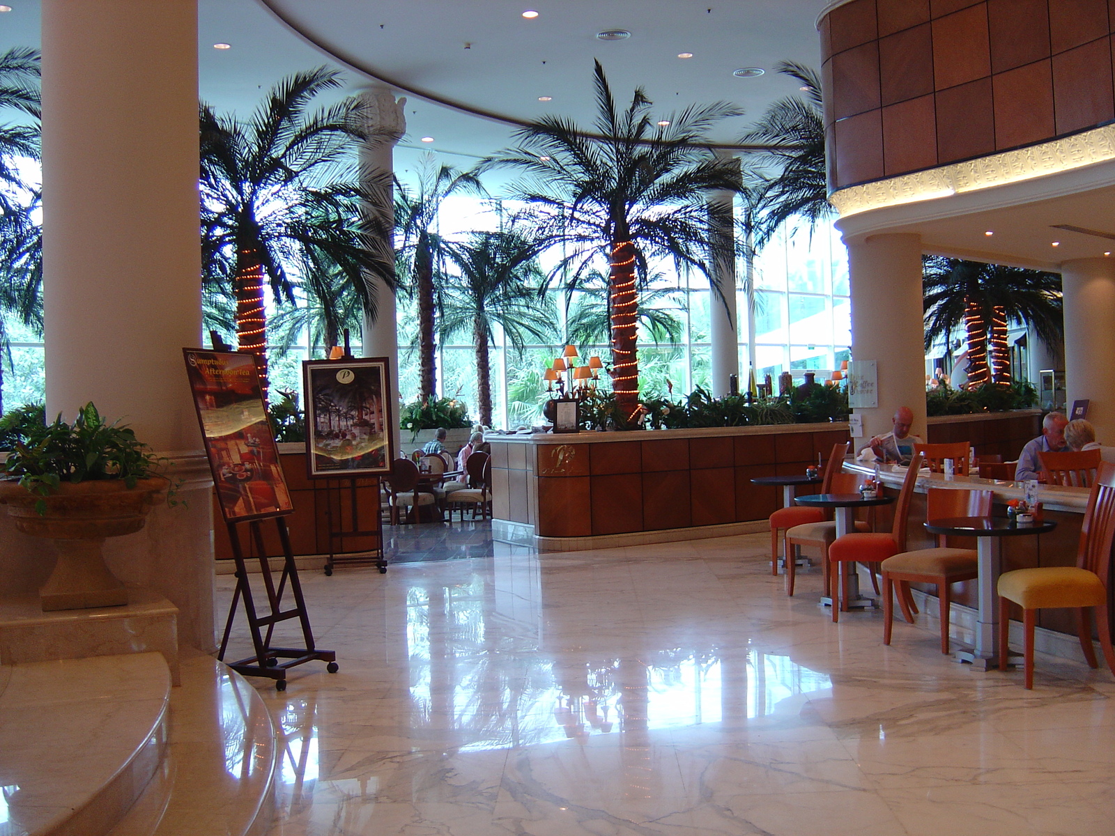 照片 阿联酋(United Arab Emirates) 迪拜(Dubai) 朱美拉海滩喜来登酒店(Sheraton Jumeirah Beach Hotel) 2005-03 37