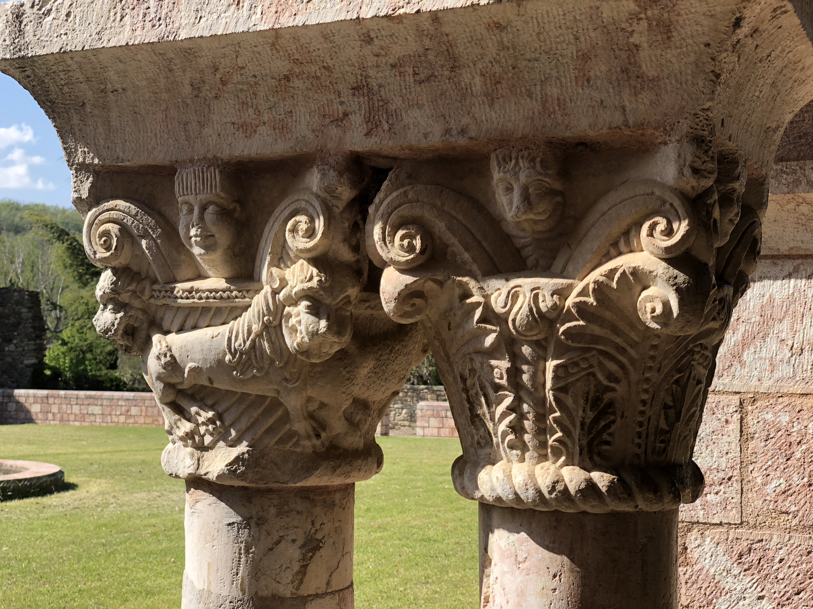 照片 法国(France) 屈克萨圣米歇尔修道院(Abbaye Saint-Michel de Cuxa) 2018-04 17