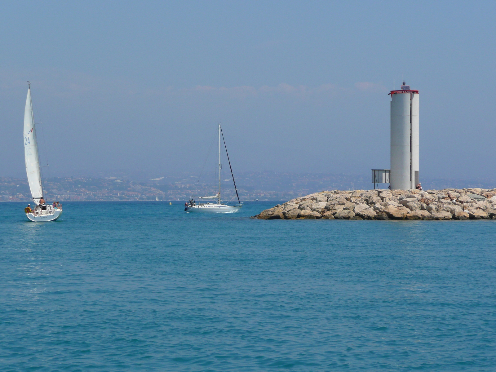 照片 法国(France) 昂蒂布(Antibes) 沃邦港(Port Vauban) 2007-07 37