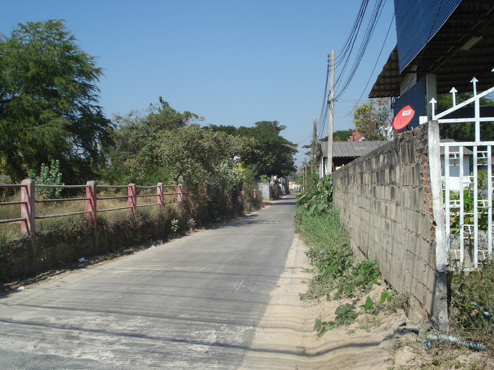 照片 泰国(Thailand) 彭世洛(Phitsanulok) 友谊路(Mittraparp Road) 2008-01 30