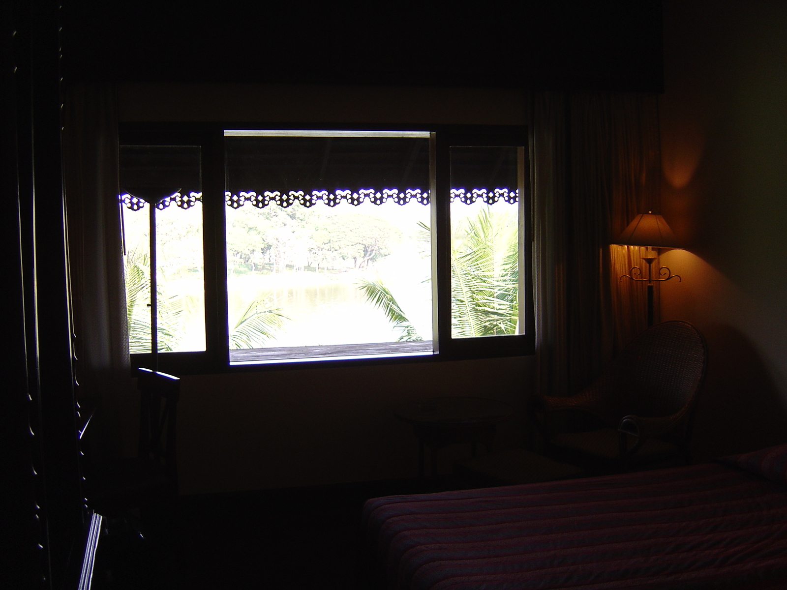 照片 缅甸(Myanmar) 仰光(Yangon) 甘达基宫殿酒店(Kandawgyi Palace Hotel) 2005-01 15