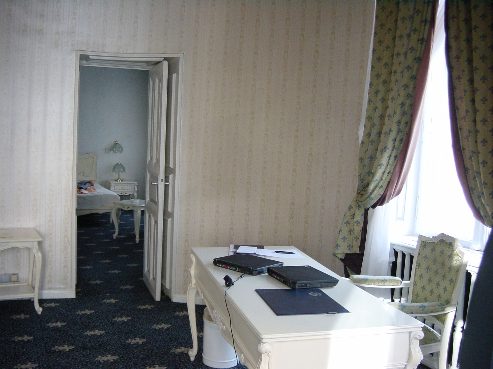 照片 罗马尼亚(Romania) 布加勒斯特(Bucharest) 大陆酒店(Continental Hotel) 2003-10 5