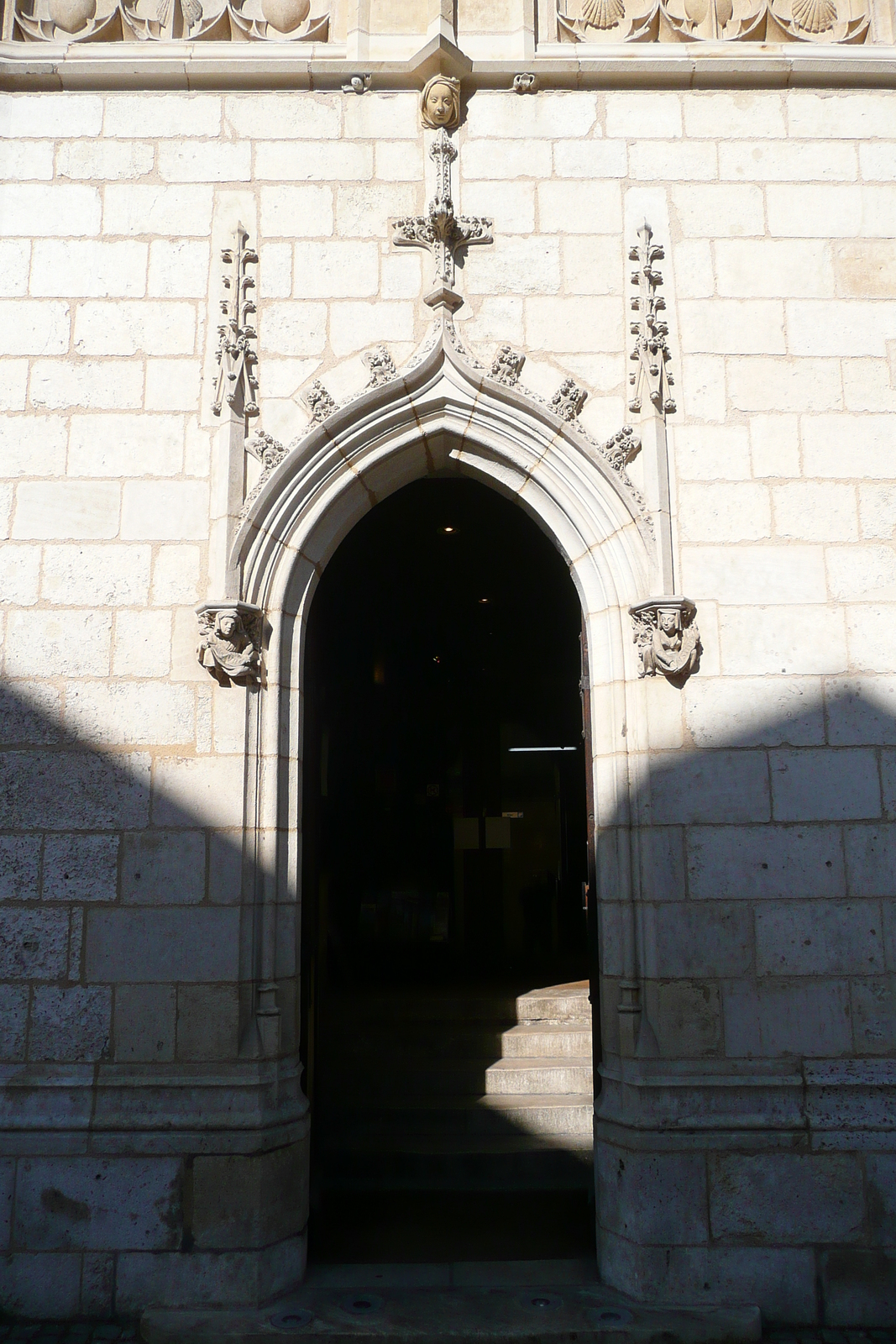 照片 法国(France) 布尔日(Bourges) 雅克·科尔宫(Palais Jacques Coeur) 2008-04 13