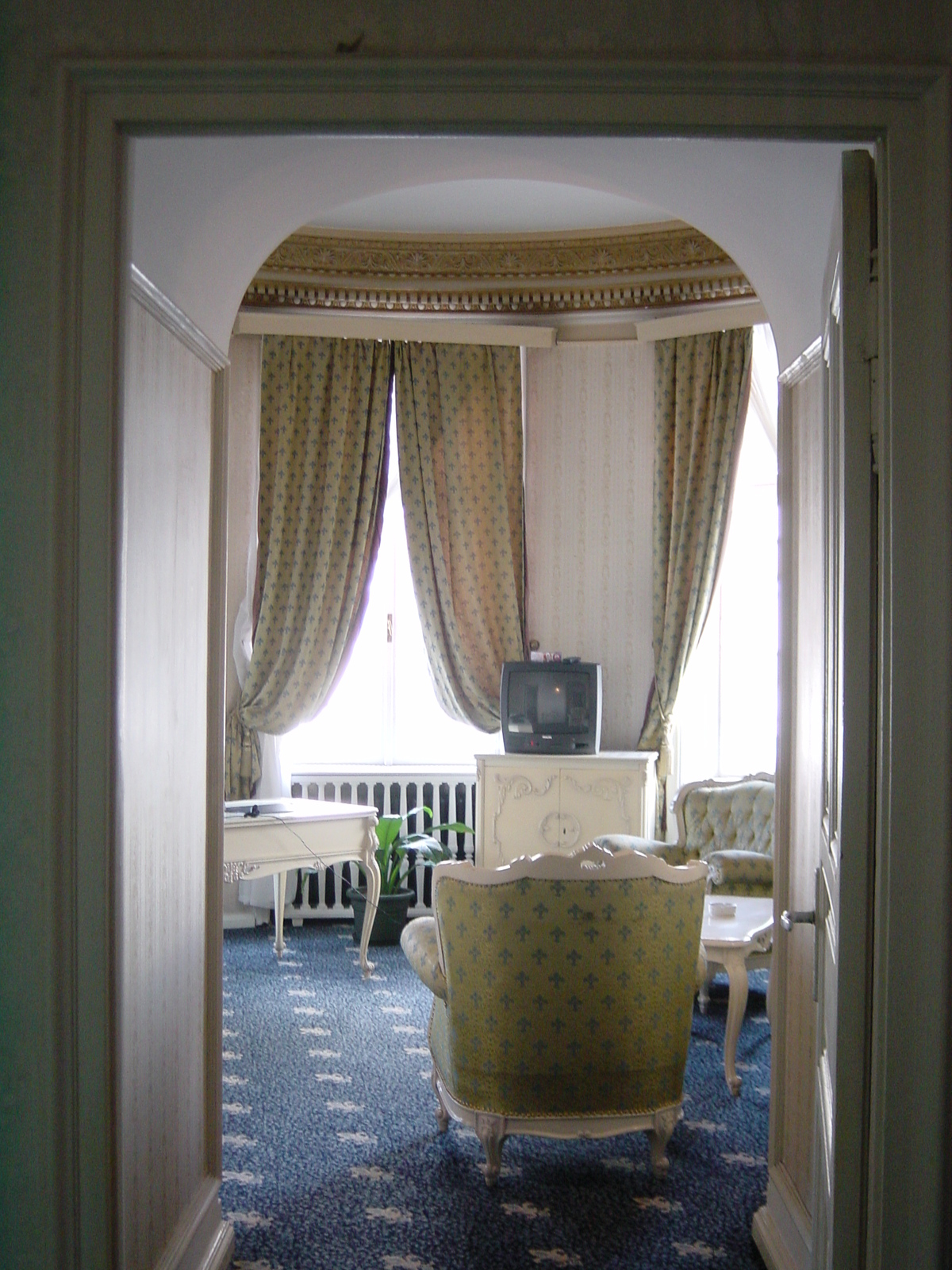 照片 罗马尼亚(Romania) 布加勒斯特(Bucharest) 大陆酒店(Continental Hotel) 2003-10 7