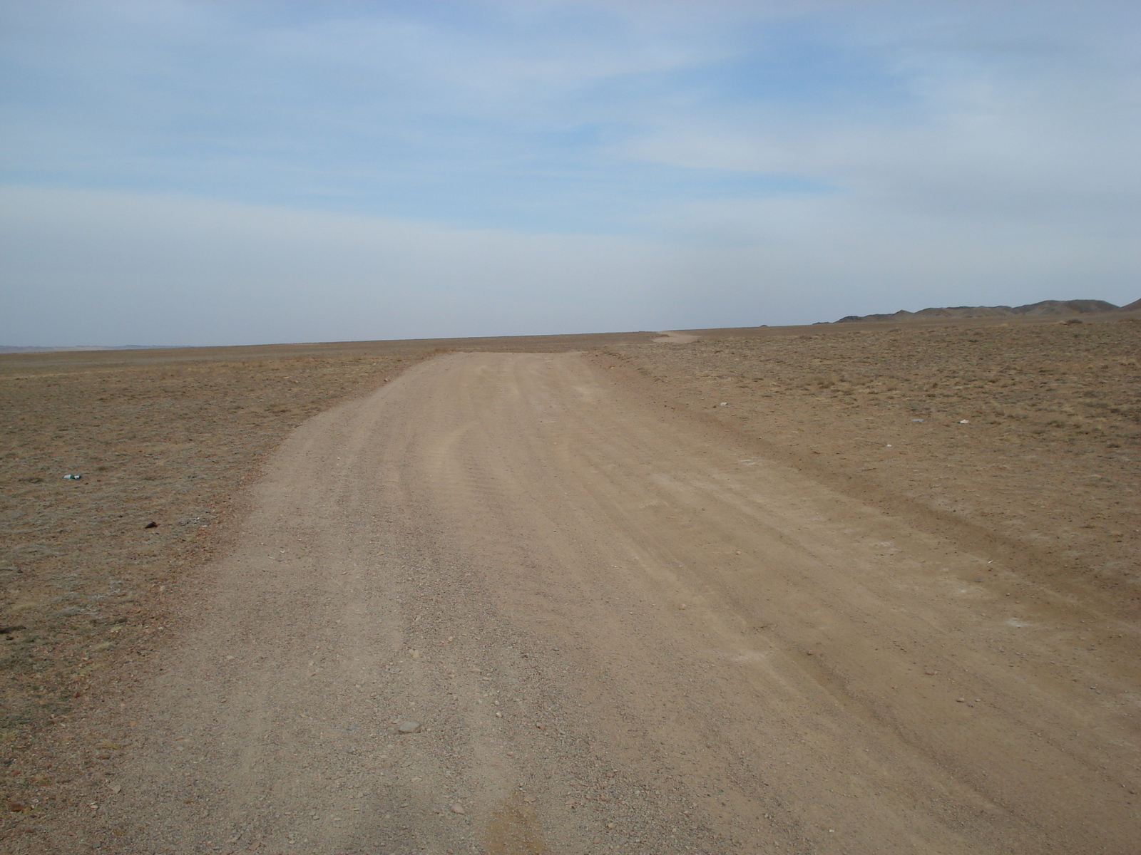 照片 哈萨克斯坦(Kazakhstan) 阿拉木图至恰伦峡谷公路(Almaty to Charyn Canyon road) 2007-03 117