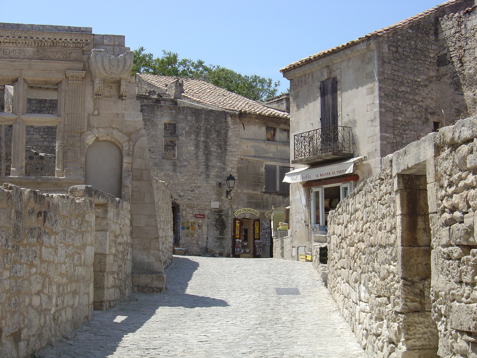 照片 法国(France) 莱博德普罗旺斯(Baux de Provence) 2004-08 17