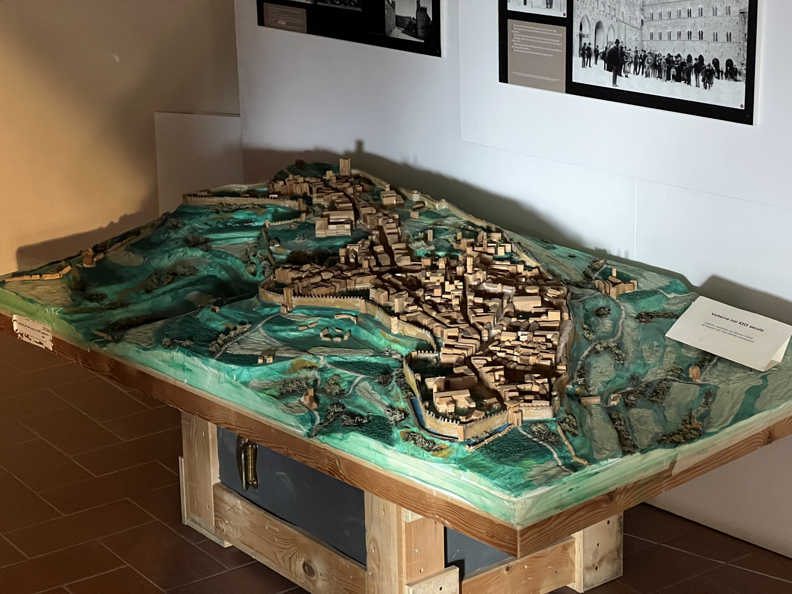 照片 意大利(Italy) 沃尔泰拉(Volterra) 执政官宫(Palazzo dei Priori) 2021-09 72