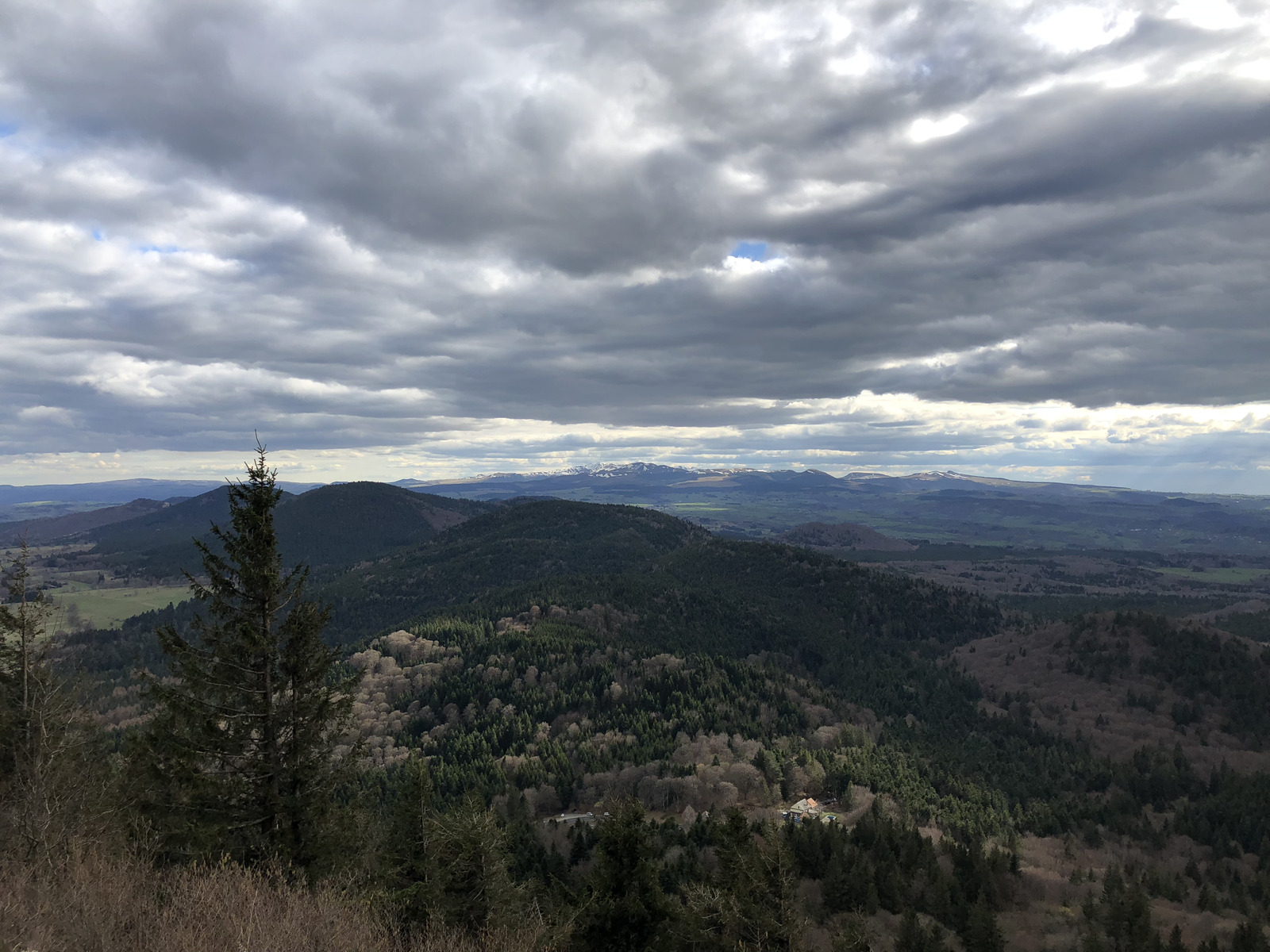 照片 法国(France) 多姆山(Puy de Dome) 2018-04 16
