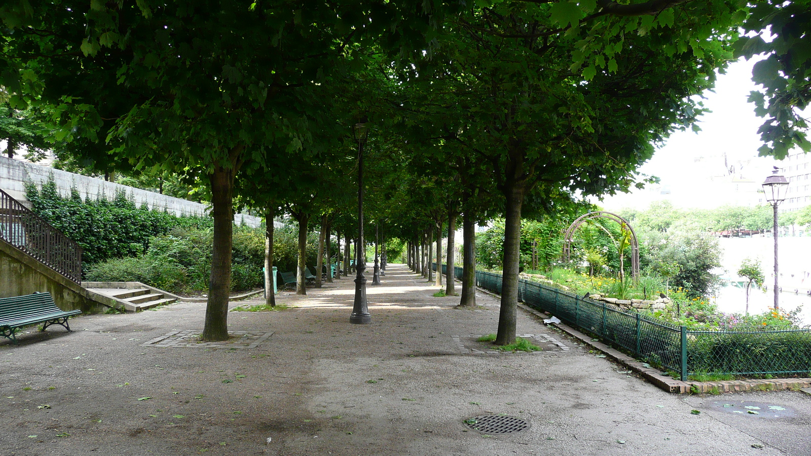 照片 法国(France) 巴黎(Paris) 巴士底港(Bastille Harbour) 2007-06 43