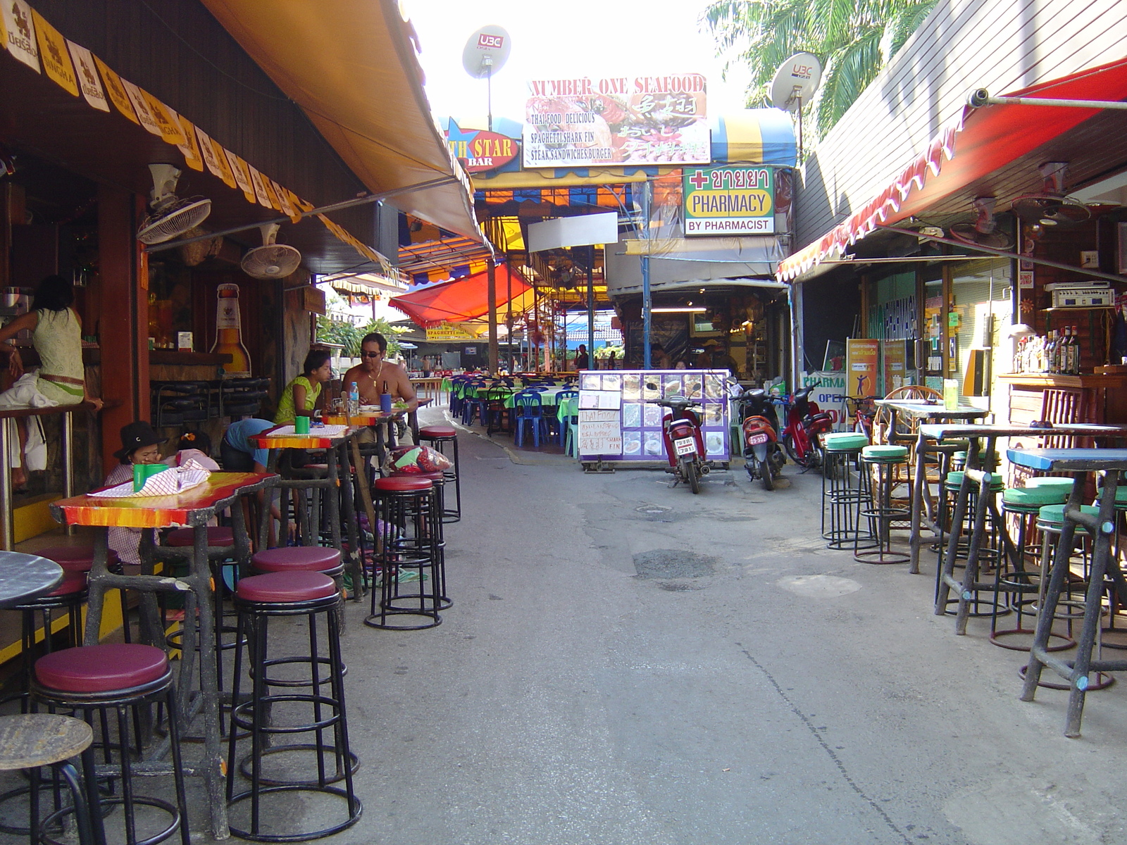 照片 泰国(Thailand) 普吉岛(Phuket) 芭东(Patong) 二路(2nd Road) 2005-12 23