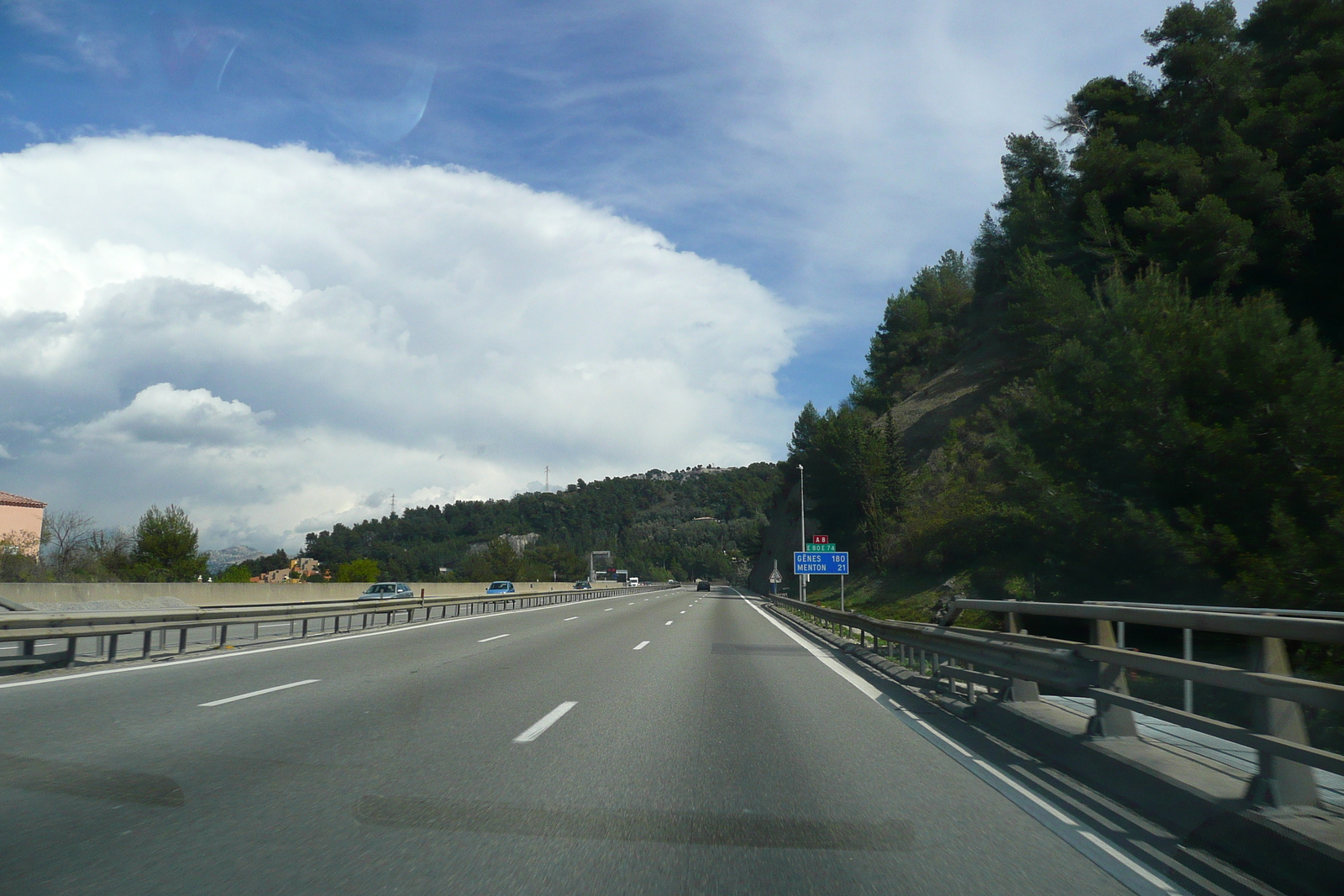 照片 法国(France) 蔚蓝海岸(French Riviera) 尼斯至芒通公路(Nice to Menton road) 2008-03 73