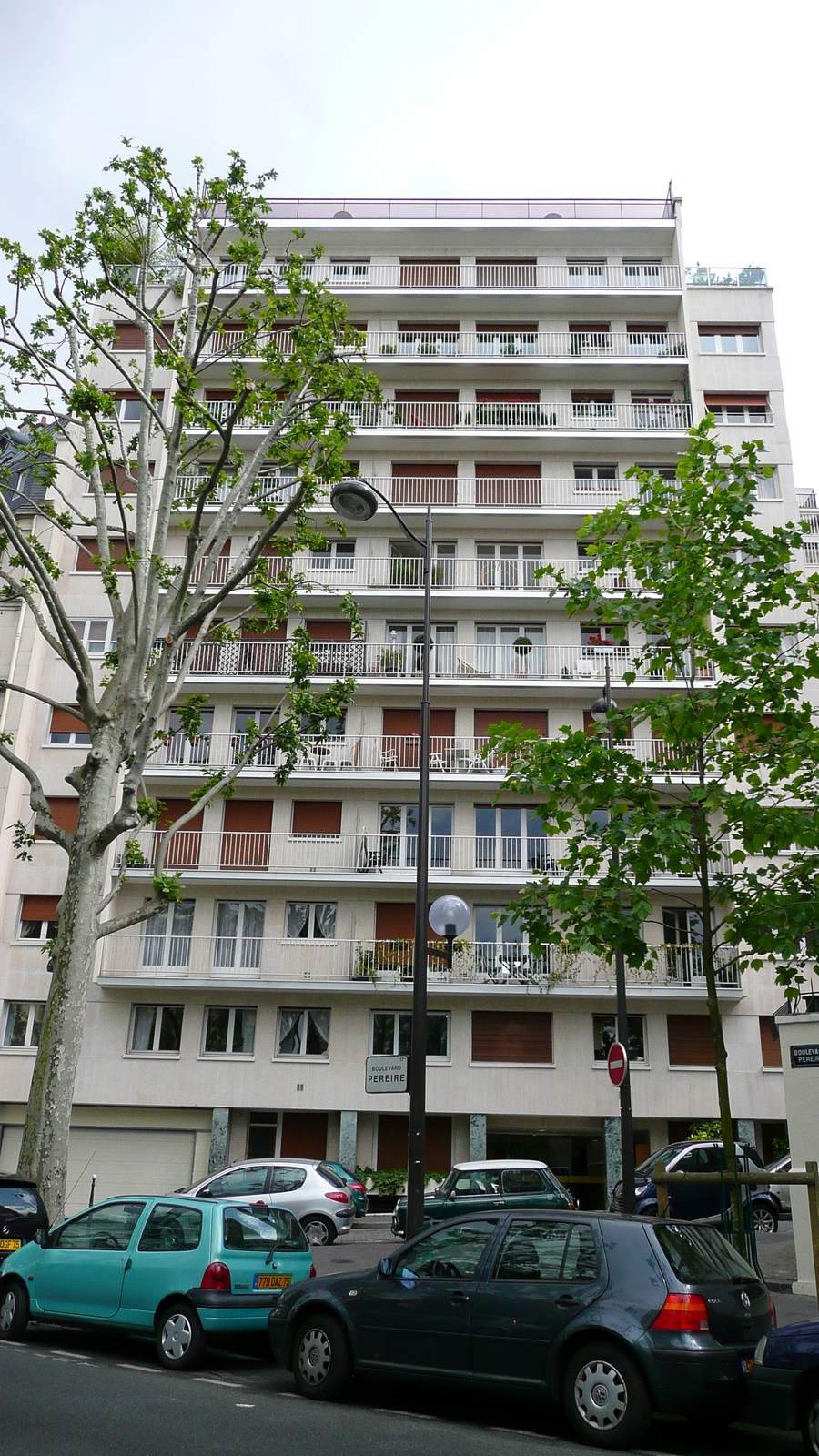 照片 法国(France) 巴黎(Paris) 第十七区(17th Arrondissement) 佩雷尔大道(Boulevard Pereire) 2007-05 0