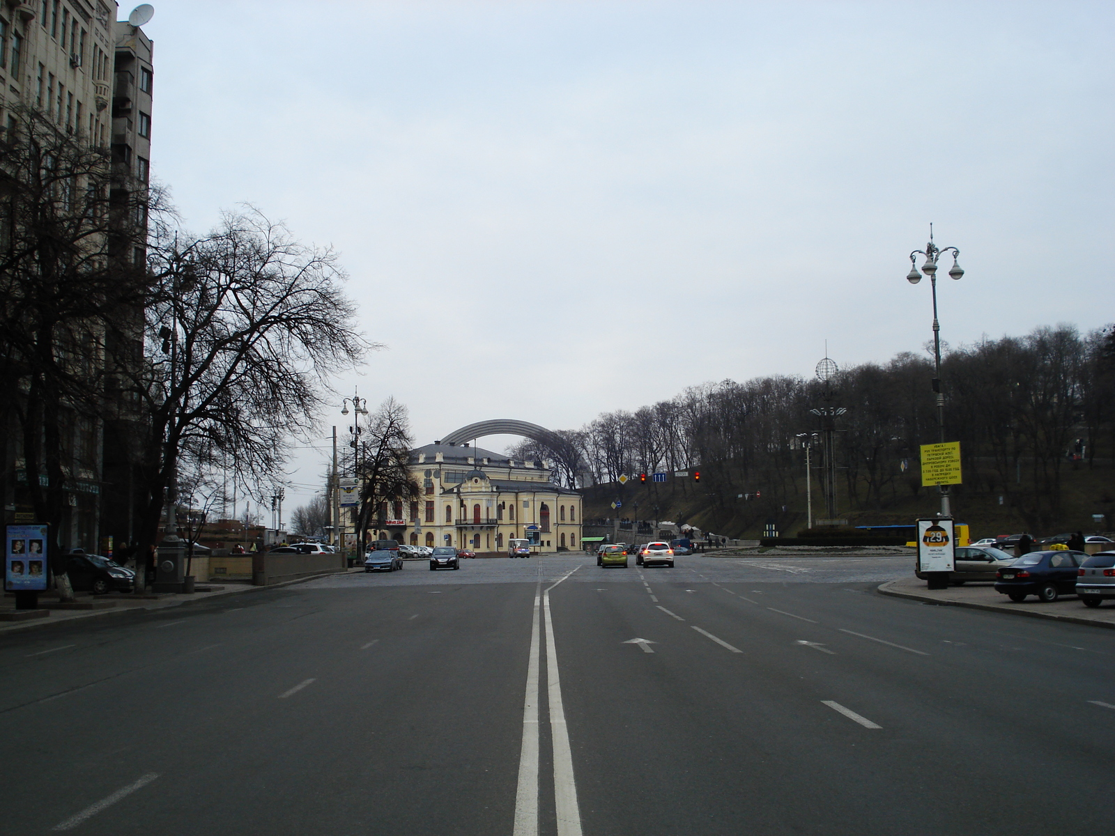 照片 乌克兰(Ukraine) 基辅(Kiev) 赫雷夏蒂克大街(Kreschatyk Street) 2007-03 20