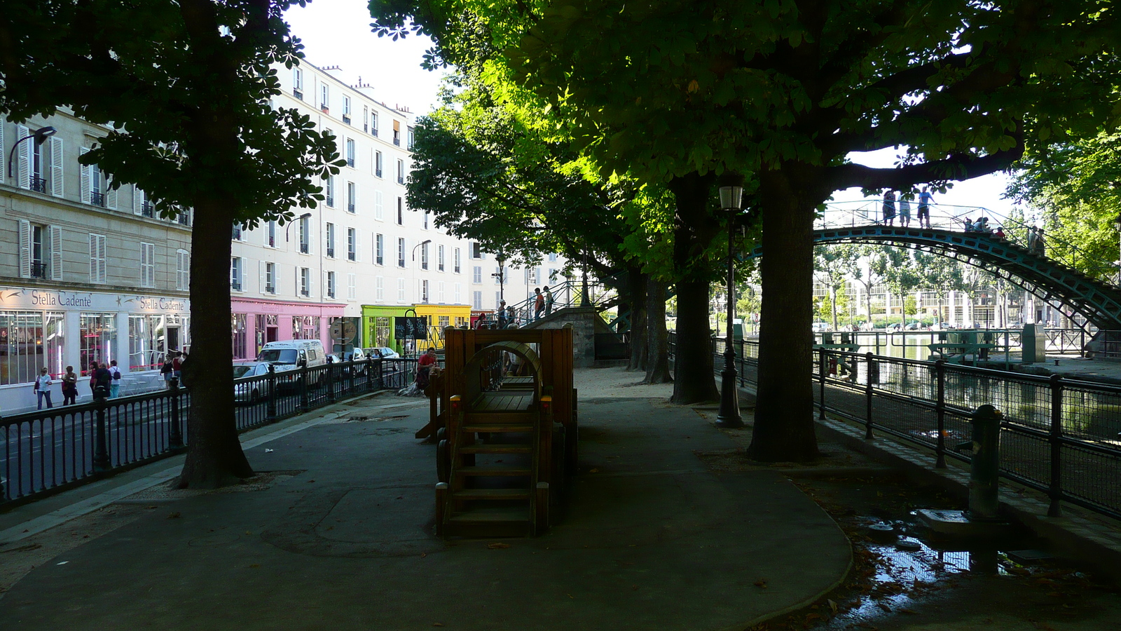 照片 法国(France) 巴黎(Paris) 圣马丁运河(Canal St Martin) 2007-08 17