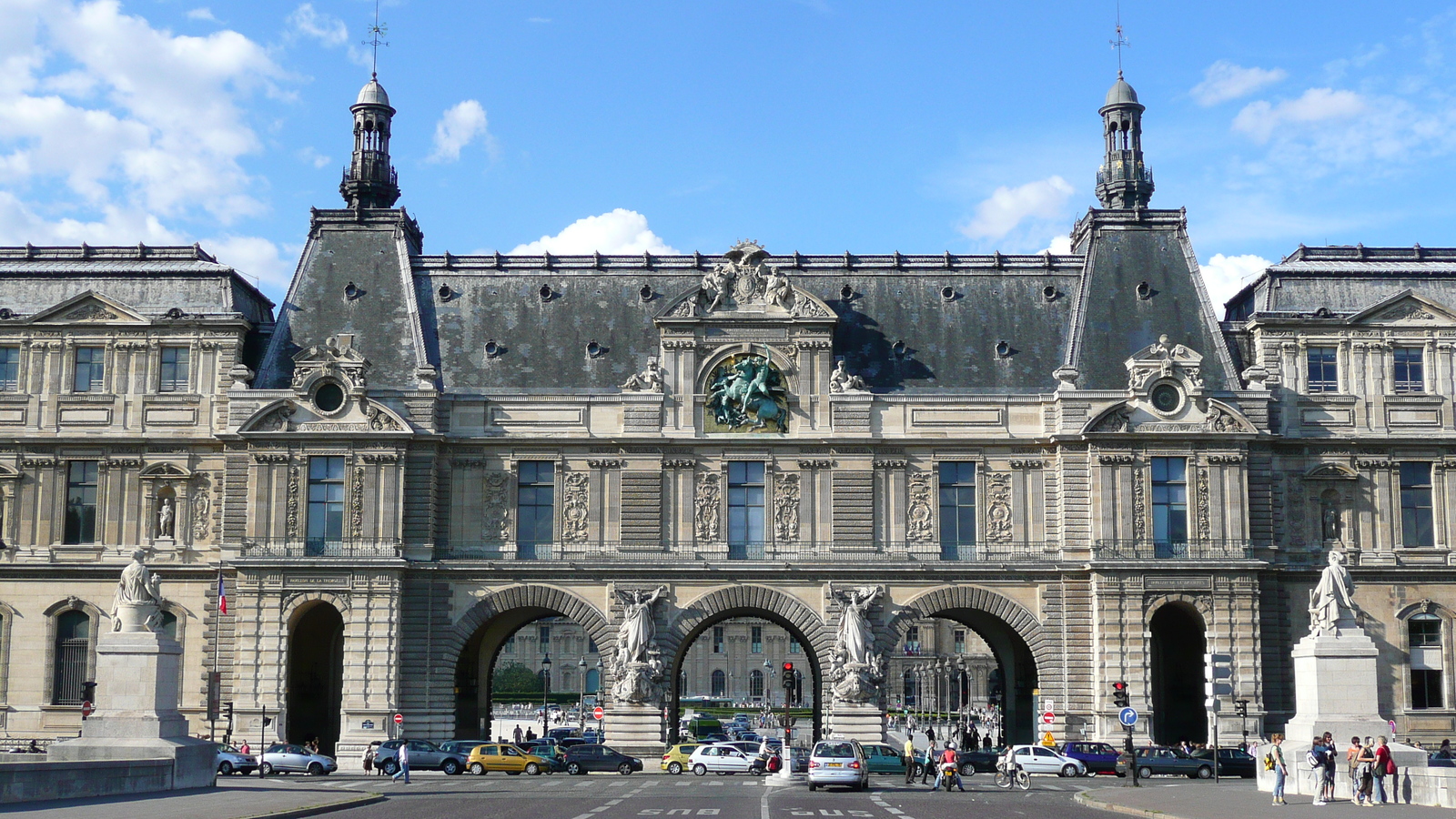 照片 法国(France) 巴黎(Paris) 卢浮宫(Louvre) 卢浮宫临河立面(Riverside facade of Louvre) 2007-07 62