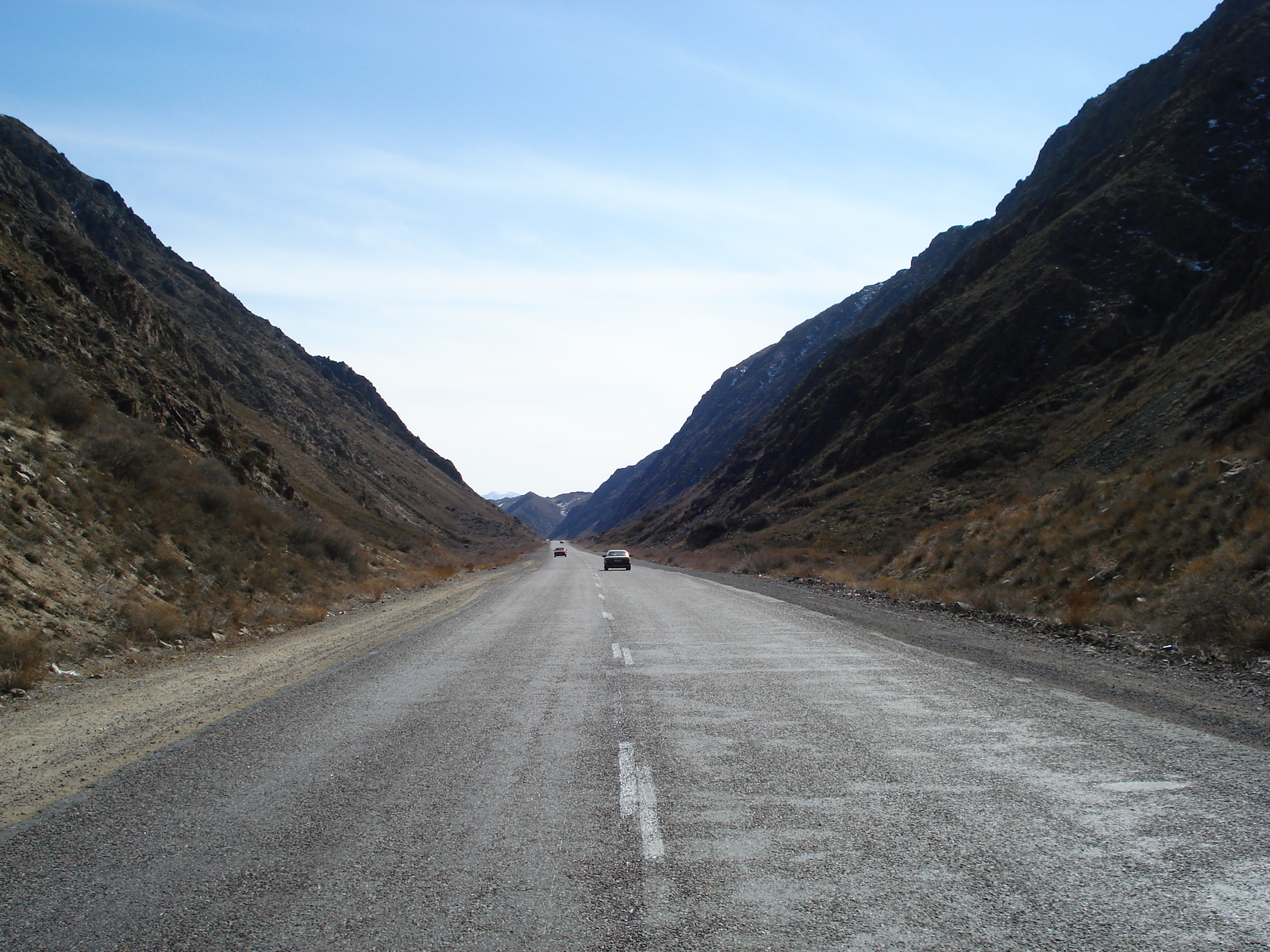 照片 哈萨克斯坦(Kazakhstan) 阿拉木图至恰伦峡谷公路(Almaty to Charyn Canyon road) 2007-03 72