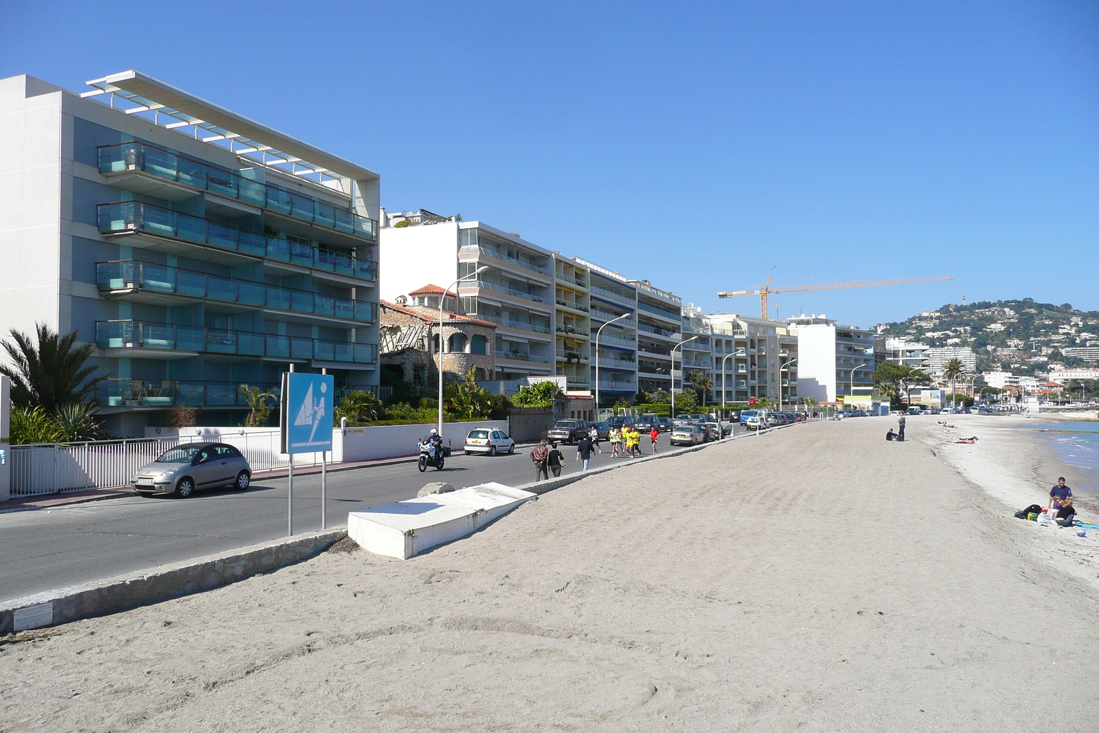 照片 法国(France) 戛纳(Cannes) 加扎涅尔海滩(Plage Gazagnaire) 2008-03 69