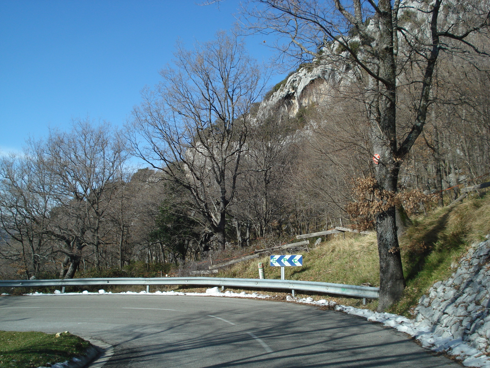 照片 法国(France) 库尔瑟古勒至格雷奥利耶雪场公路(Coursegoule to Greolieres les neiges road) 2007-01 15