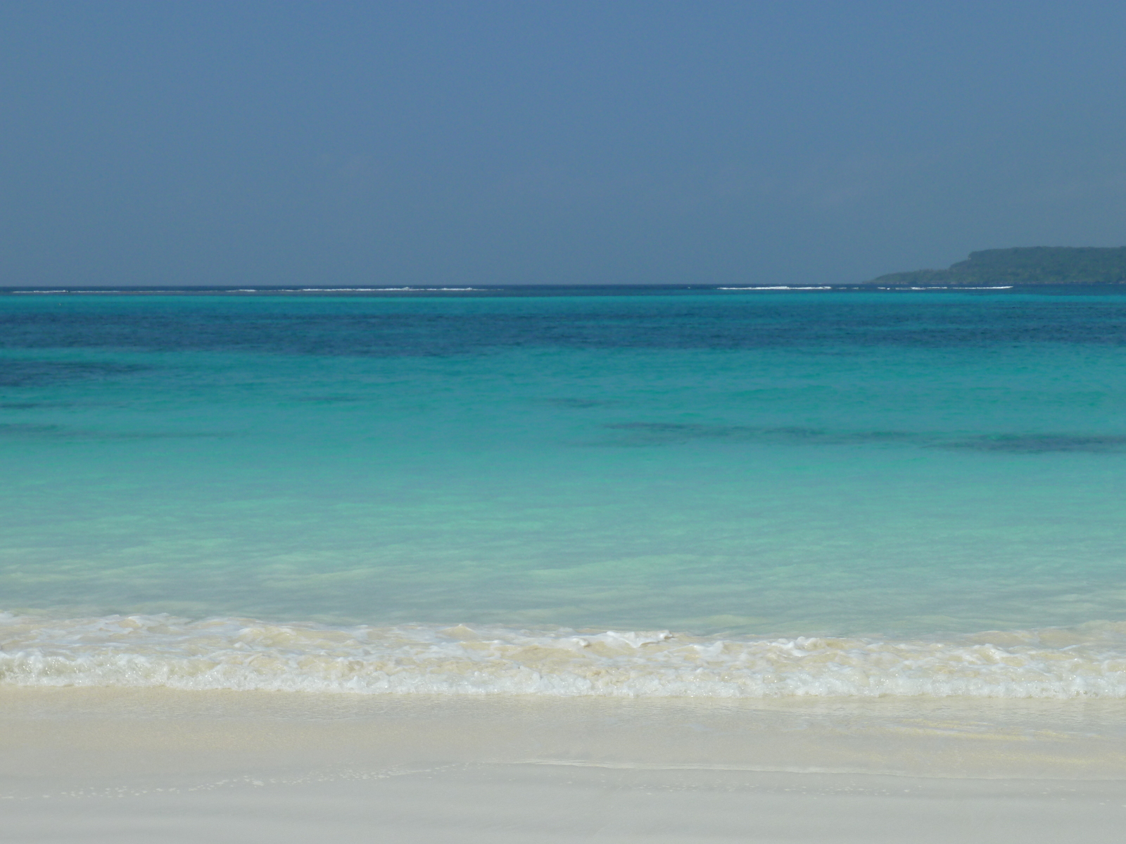 照片 新喀里多尼亚(New Caledonia) 利富岛(Lifou) 夏多布里昂湾(Chateaubriand Bay) 2010-05 13