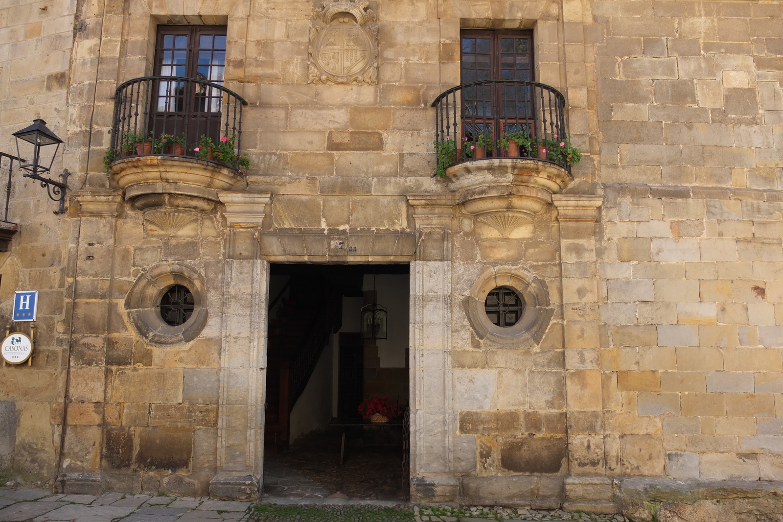 照片 西班牙(Spain) 桑蒂利亚纳德尔马尔(Santillana del Mar) 2013-01 88